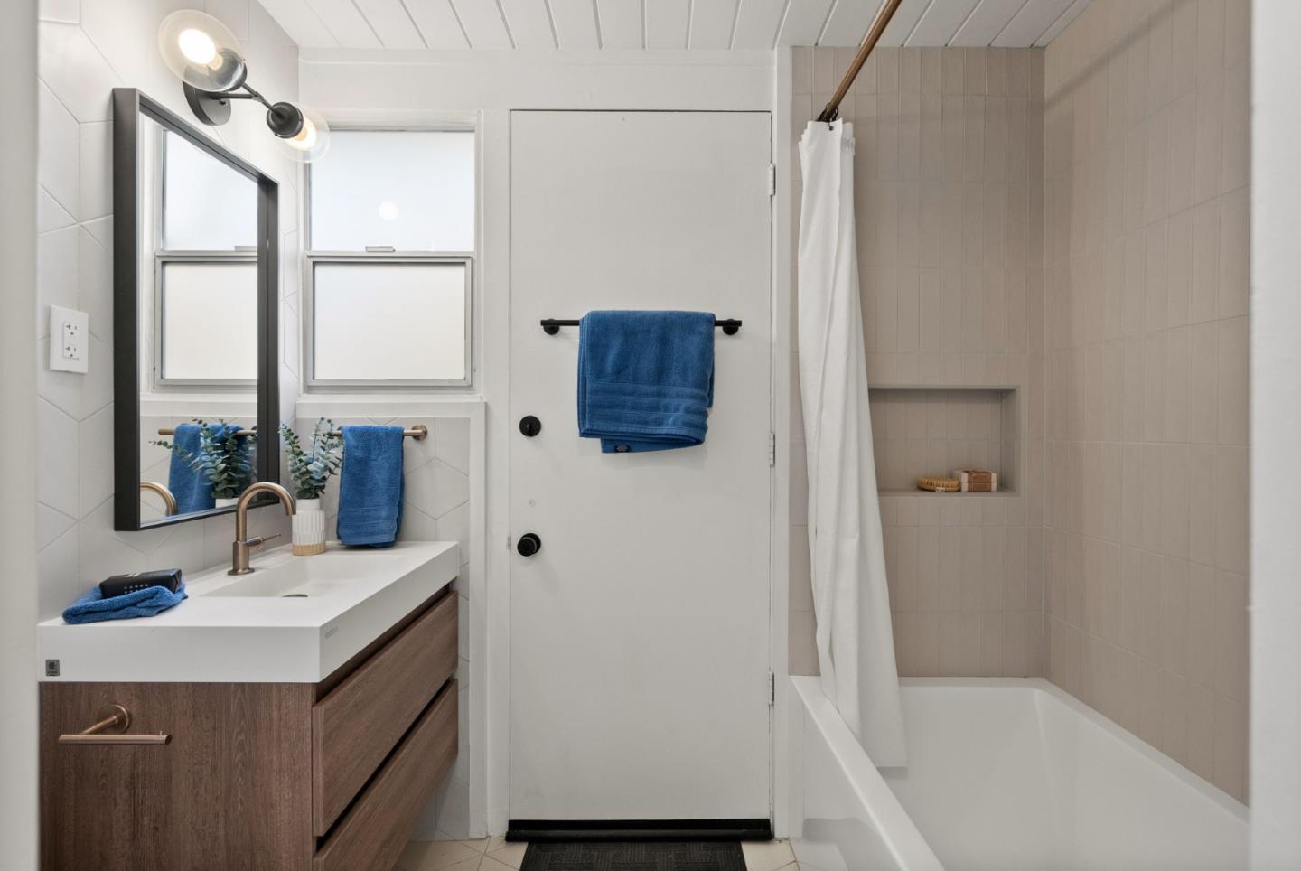 Detail Gallery Image 25 of 57 For 986 Loma Verde Ave, Palo Alto,  CA 94303 - 4 Beds | 2 Baths