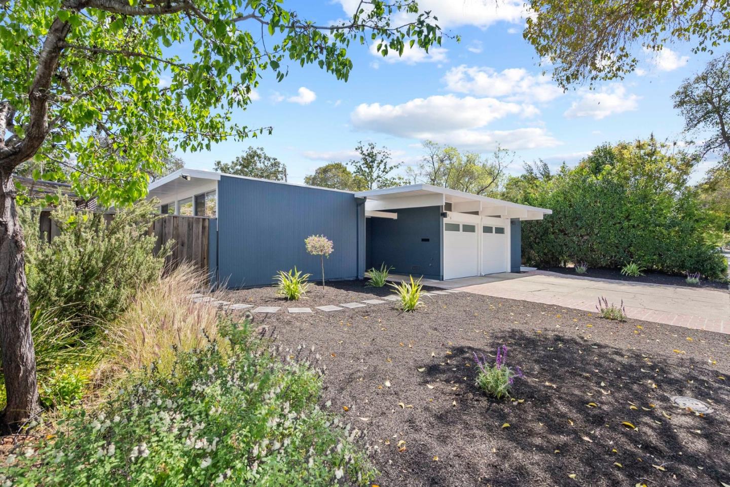 Detail Gallery Image 51 of 57 For 986 Loma Verde Ave, Palo Alto,  CA 94303 - 4 Beds | 2 Baths