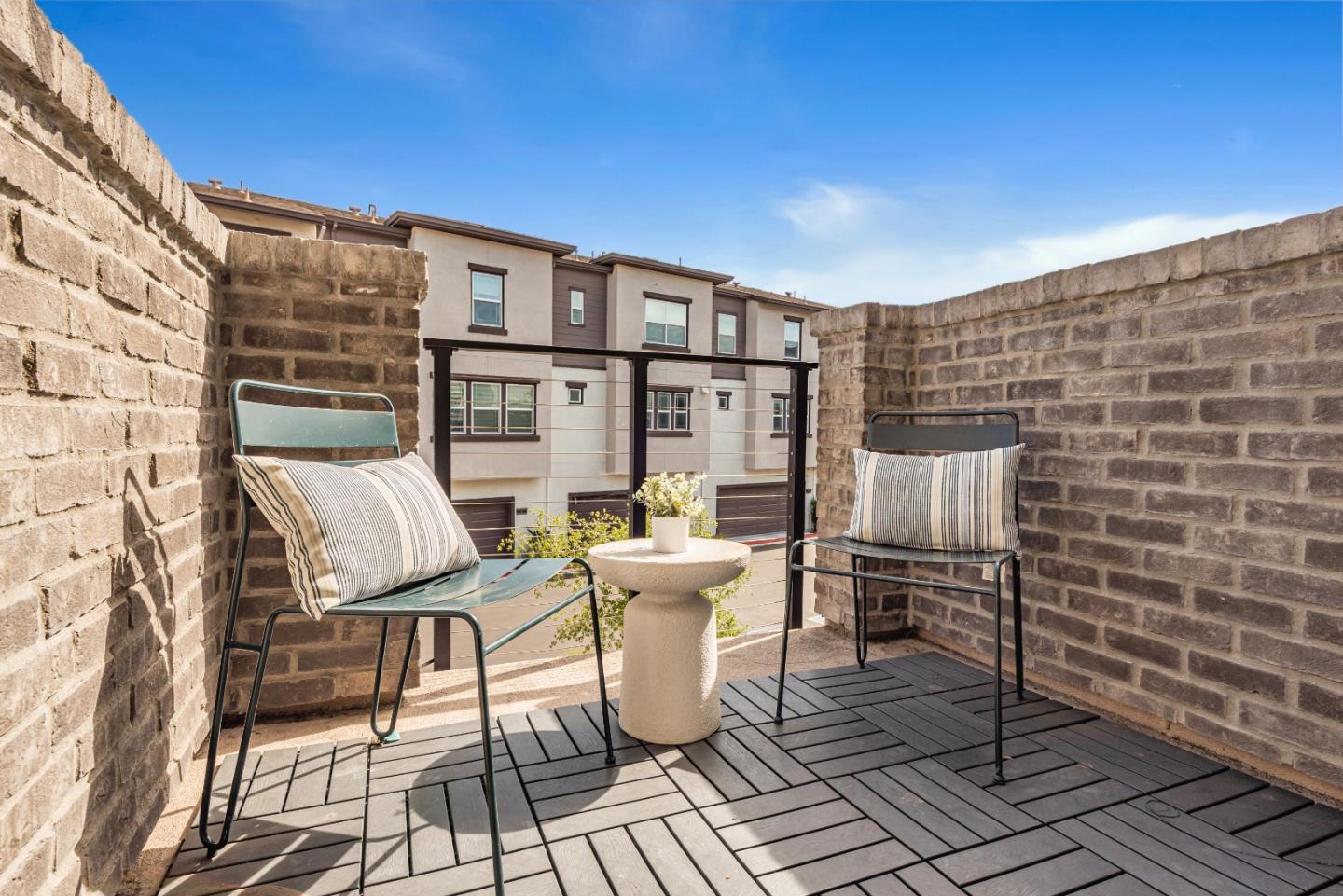Detail Gallery Image 18 of 28 For 561 San Pasqual Ter #2,  Sunnyvale,  CA 94085 - 4 Beds | 3 Baths