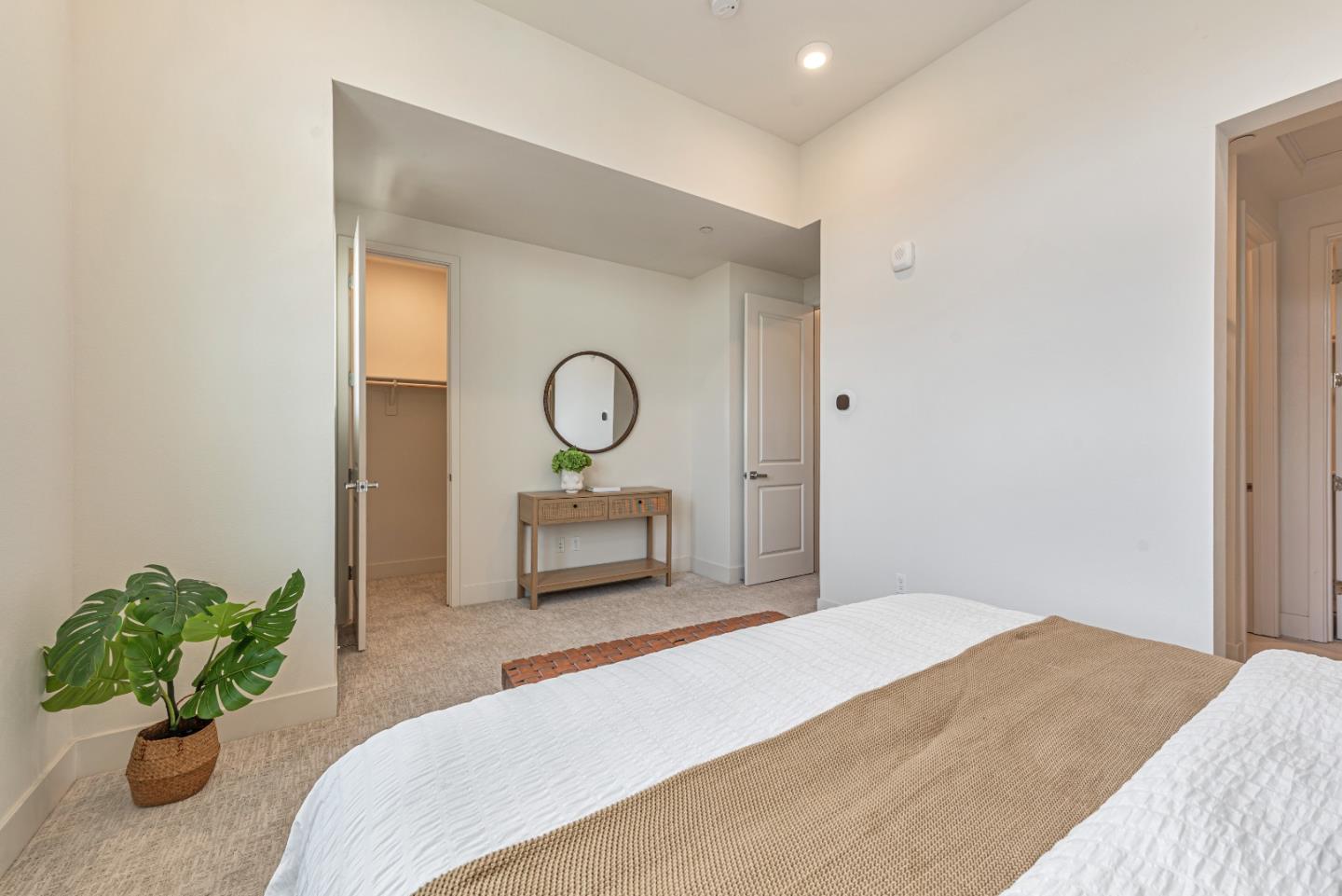 Detail Gallery Image 21 of 28 For 561 San Pasqual Ter #2,  Sunnyvale,  CA 94085 - 4 Beds | 3 Baths