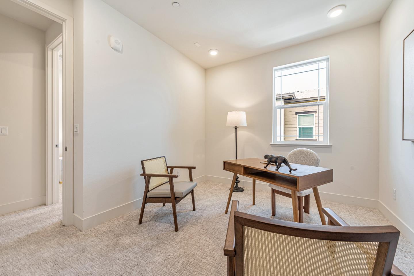 Detail Gallery Image 25 of 28 For 561 San Pasqual Ter #2,  Sunnyvale,  CA 94085 - 4 Beds | 3 Baths