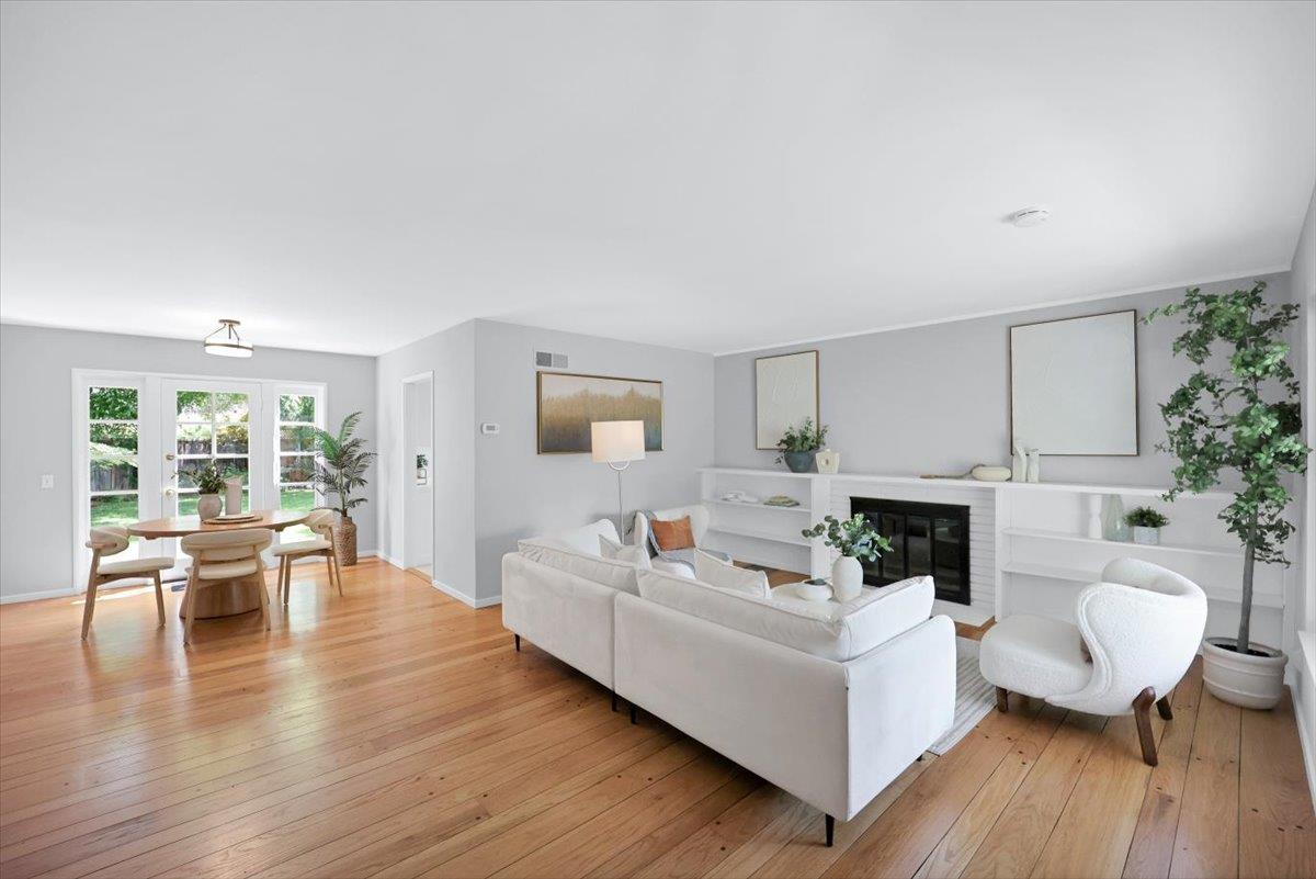 Detail Gallery Image 10 of 56 For 1633 Dallas Ct, Los Altos,  CA 94024 - 3 Beds | 1/1 Baths