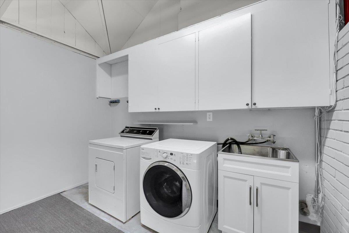 Detail Gallery Image 36 of 56 For 1633 Dallas Ct, Los Altos,  CA 94024 - 3 Beds | 1/1 Baths