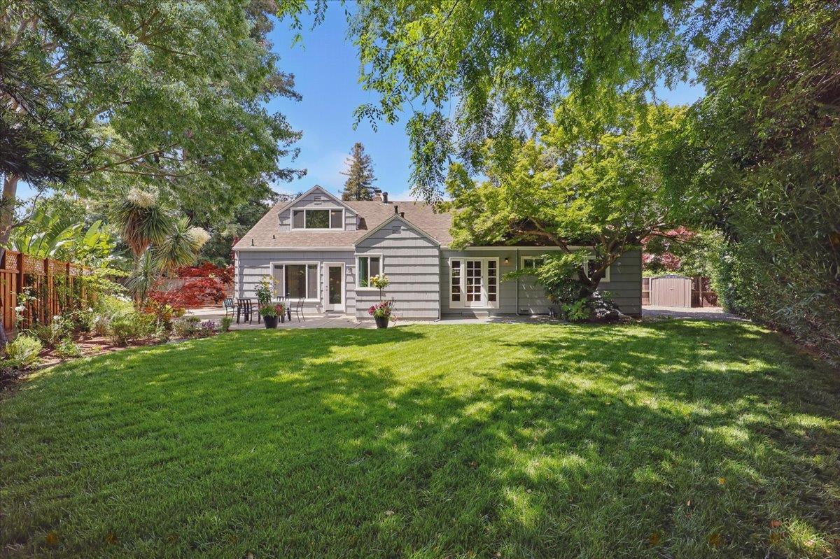 Detail Gallery Image 44 of 56 For 1633 Dallas Ct, Los Altos,  CA 94024 - 3 Beds | 1/1 Baths