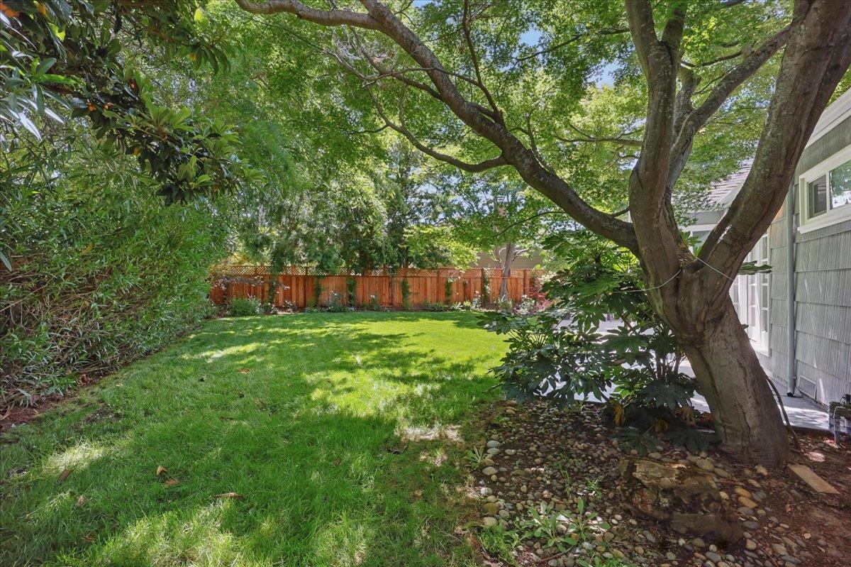 Detail Gallery Image 52 of 56 For 1633 Dallas Ct, Los Altos,  CA 94024 - 3 Beds | 1/1 Baths