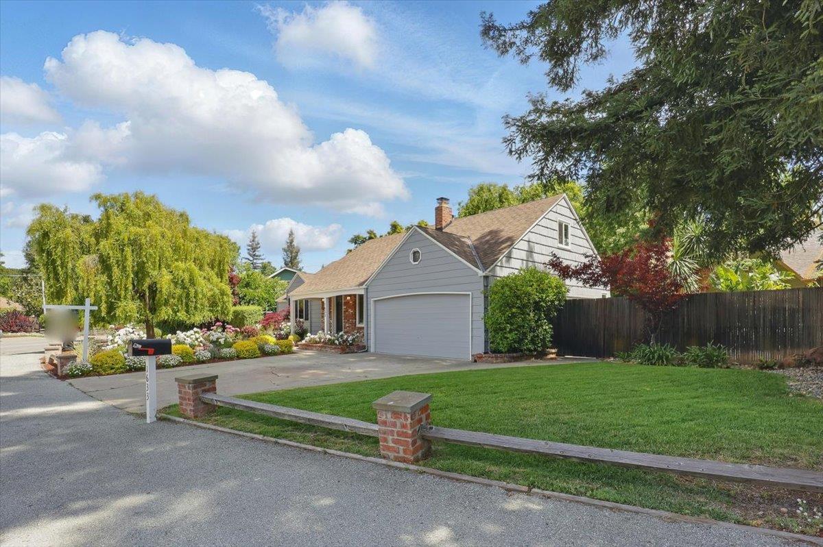 Detail Gallery Image 6 of 56 For 1633 Dallas Ct, Los Altos,  CA 94024 - 3 Beds | 1/1 Baths