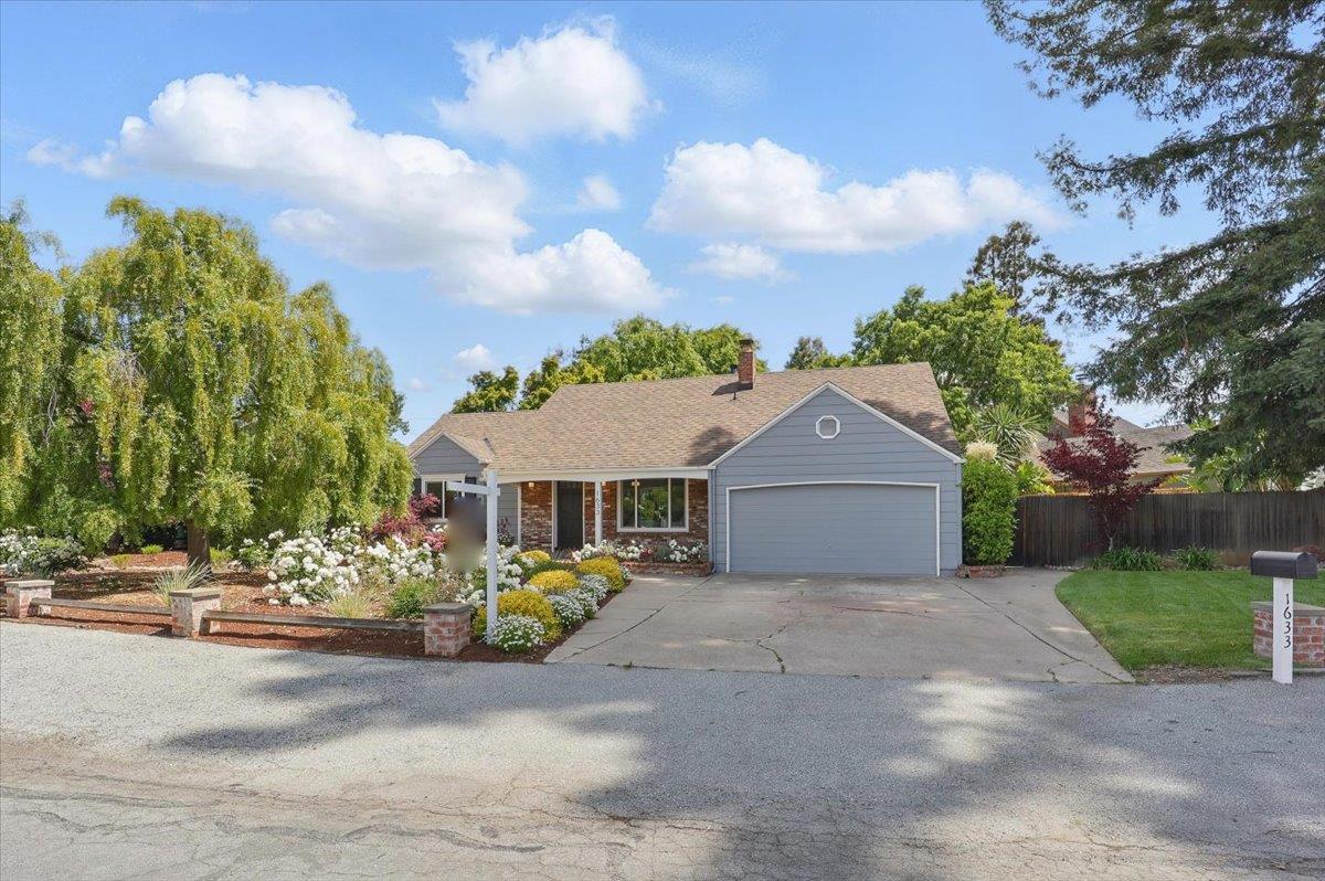 Detail Gallery Image 7 of 56 For 1633 Dallas Ct, Los Altos,  CA 94024 - 3 Beds | 1/1 Baths
