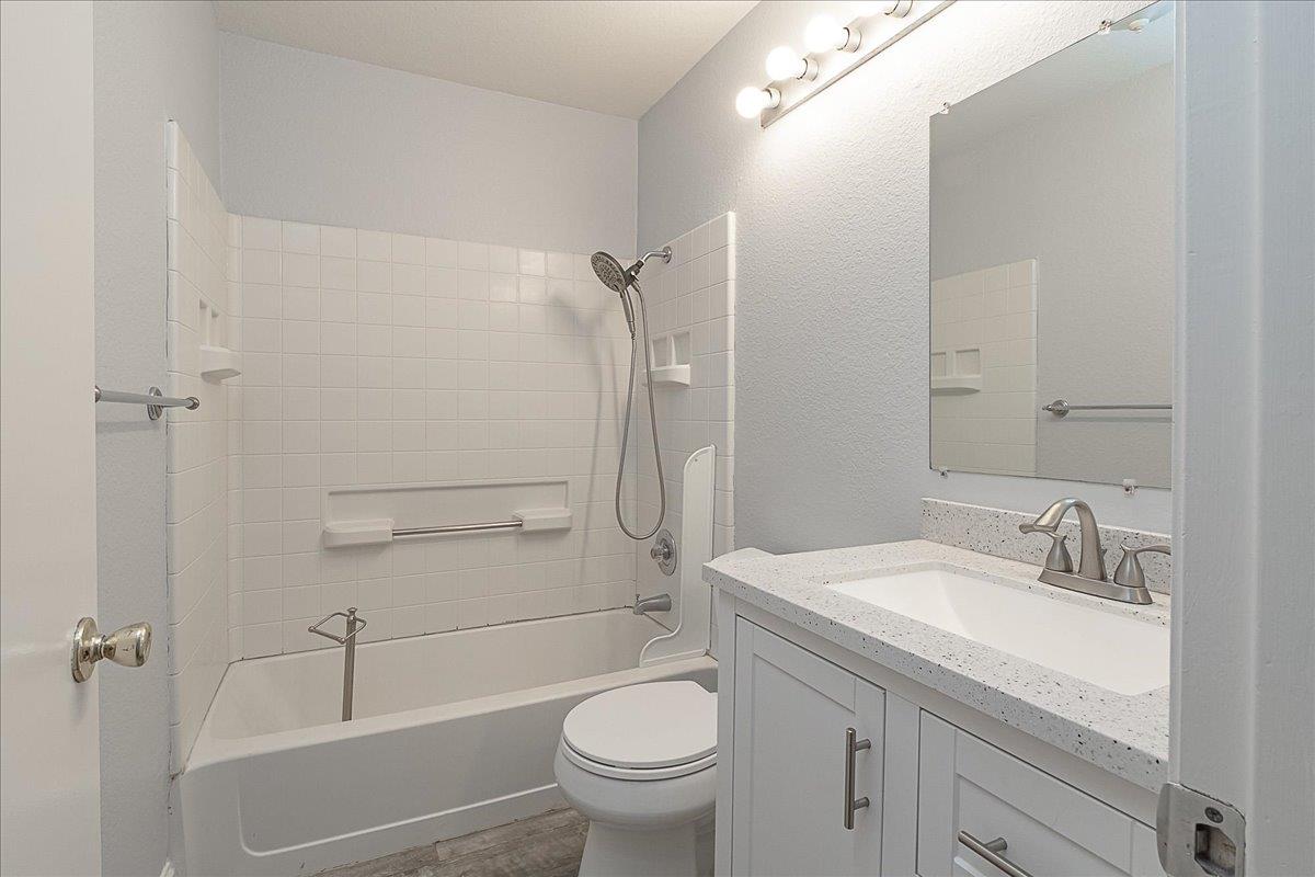 Detail Gallery Image 16 of 25 For 818 Agusta Dr, Lathrop,  CA 95330 - 3 Beds | 2 Baths