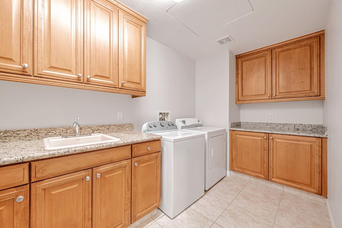 Detail Gallery Image 67 of 79 For 184 S Sonrisa St, Mountain House,  CA 95391 - 5 Beds | 4/1 Baths