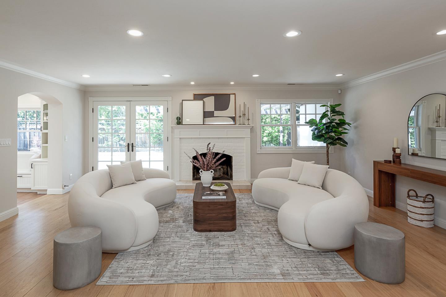 Detail Gallery Image 8 of 42 For 1532 Meadow Ln, Mountain View,  CA 94040 - 4 Beds | 2/1 Baths