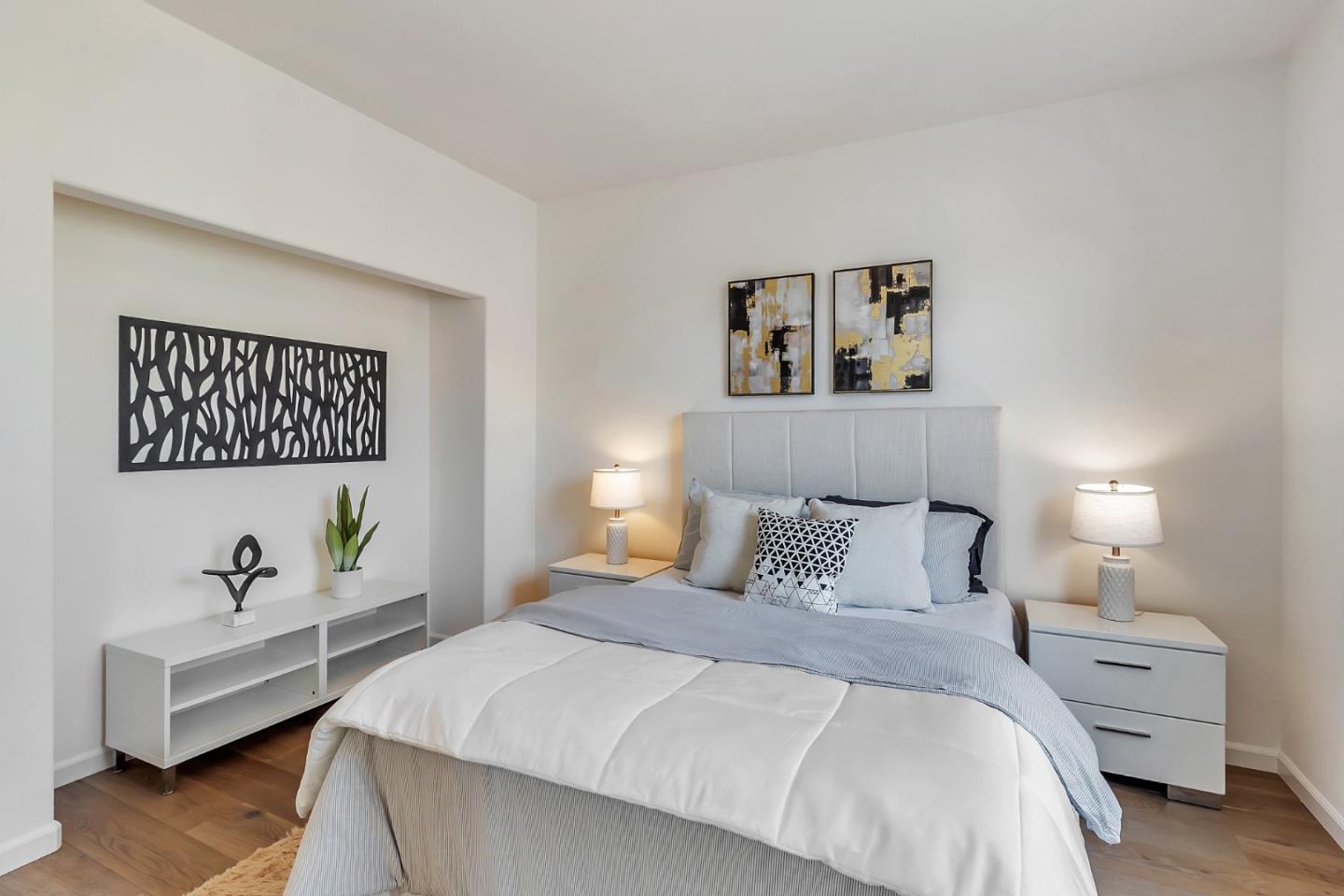 Detail Gallery Image 11 of 27 For 636 Bair Island Rd #301,  Redwood City,  CA 94063 - 2 Beds | 2/1 Baths