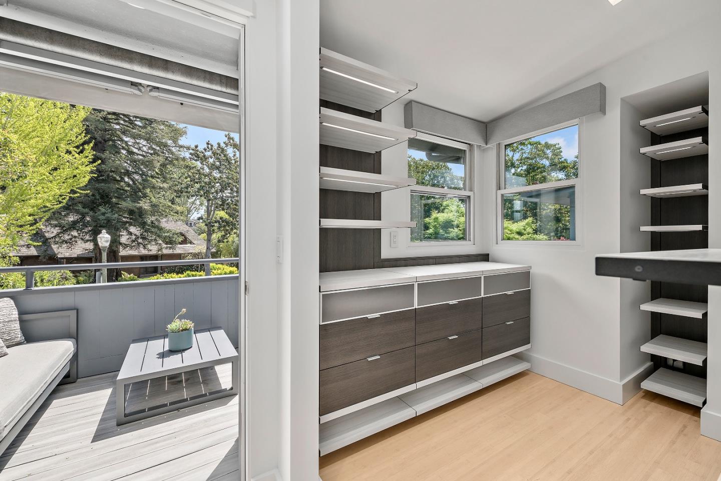 Detail Gallery Image 30 of 40 For 1101 Hamilton Ave, Palo Alto,  CA 94301 - 3 Beds | 3/1 Baths