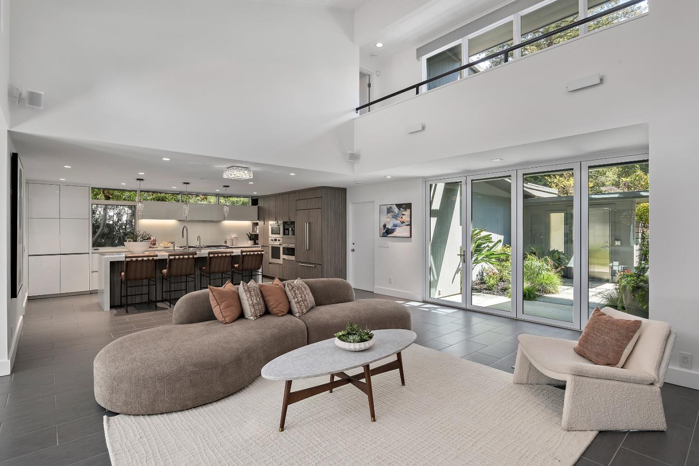 Detail Gallery Image 7 of 40 For 1101 Hamilton Ave, Palo Alto,  CA 94301 - 3 Beds | 3/1 Baths
