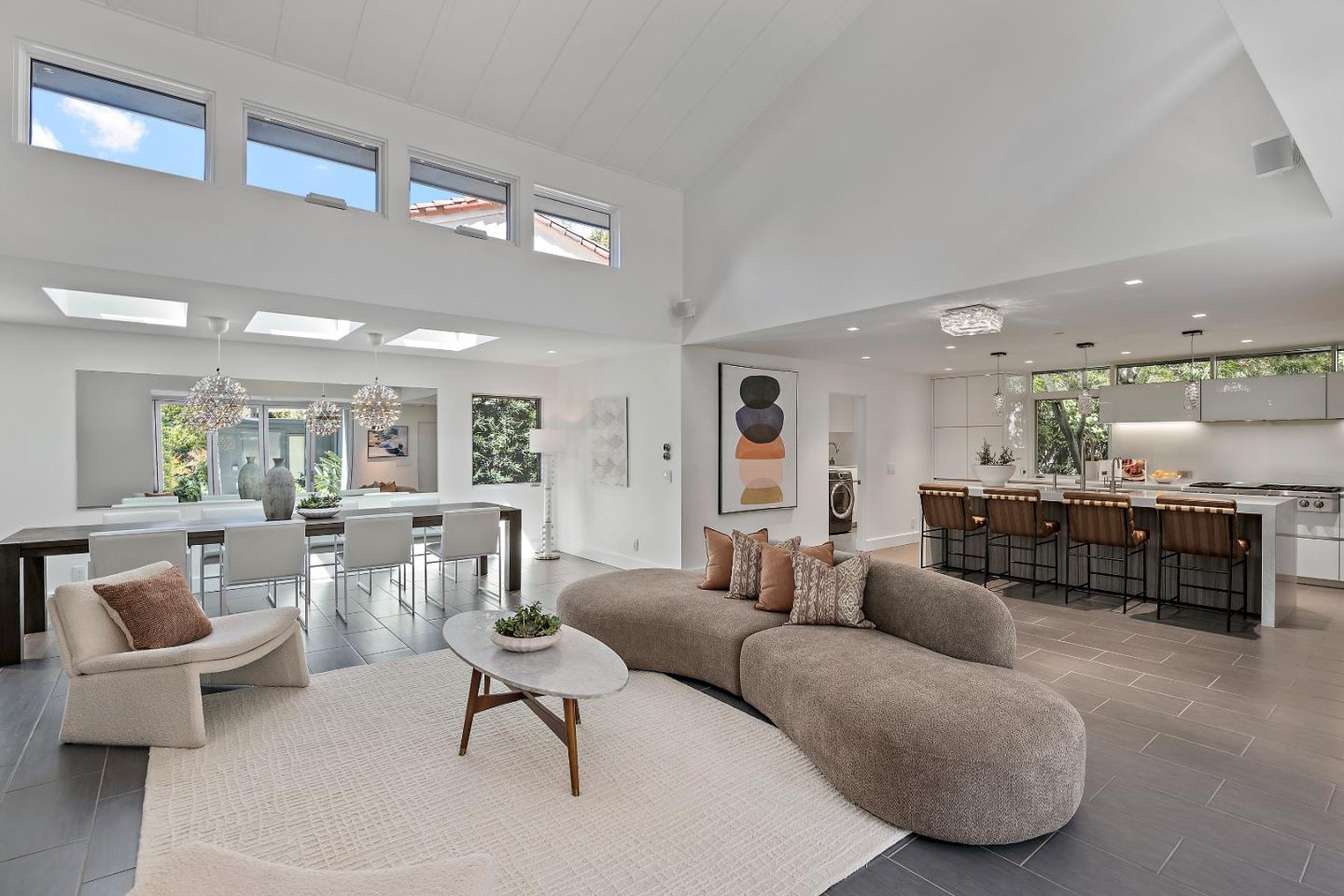 Detail Gallery Image 8 of 40 For 1101 Hamilton Ave, Palo Alto,  CA 94301 - 3 Beds | 3/1 Baths