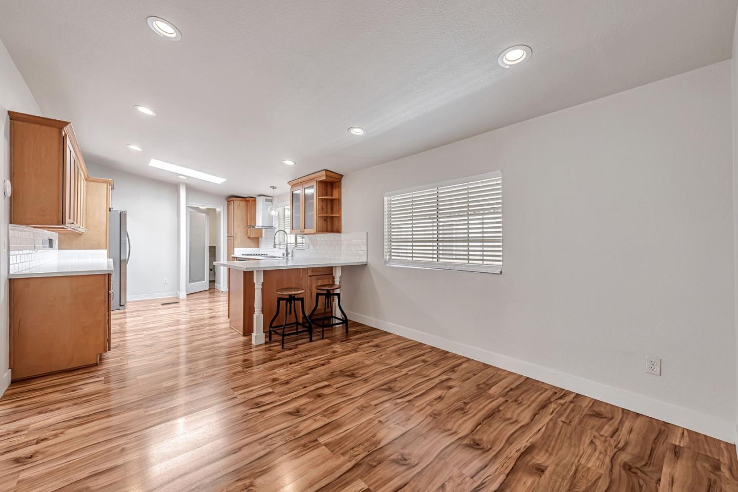 Detail Gallery Image 14 of 45 For 125 N Mary Ave #60,  Sunnyvale,  CA 94086 - 3 Beds | 2 Baths