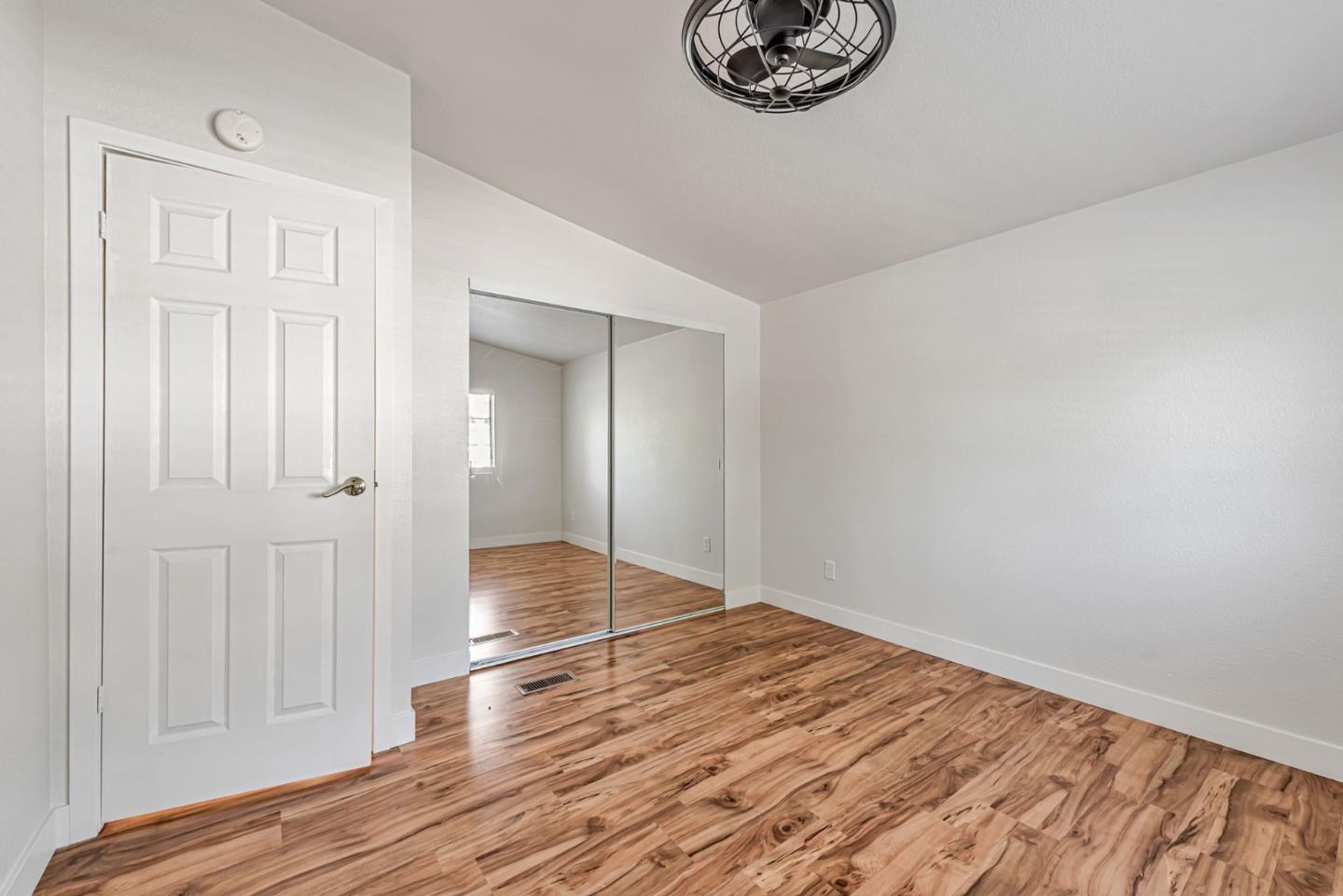 Detail Gallery Image 24 of 45 For 125 N Mary Ave #60,  Sunnyvale,  CA 94086 - 3 Beds | 2 Baths
