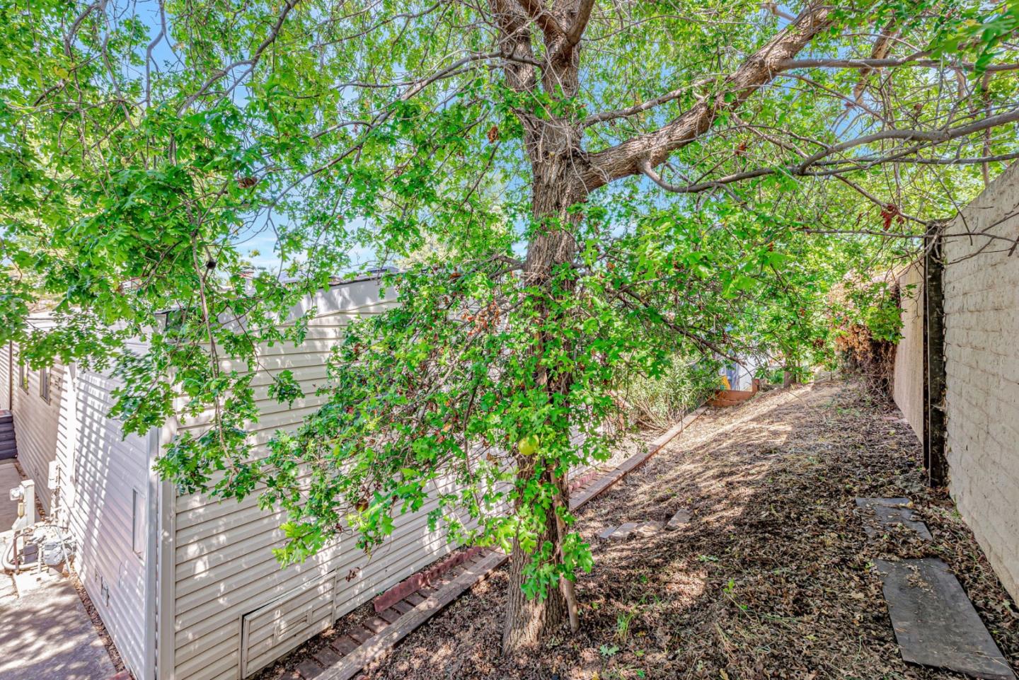 Detail Gallery Image 40 of 45 For 125 N Mary Ave #60,  Sunnyvale,  CA 94086 - 3 Beds | 2 Baths