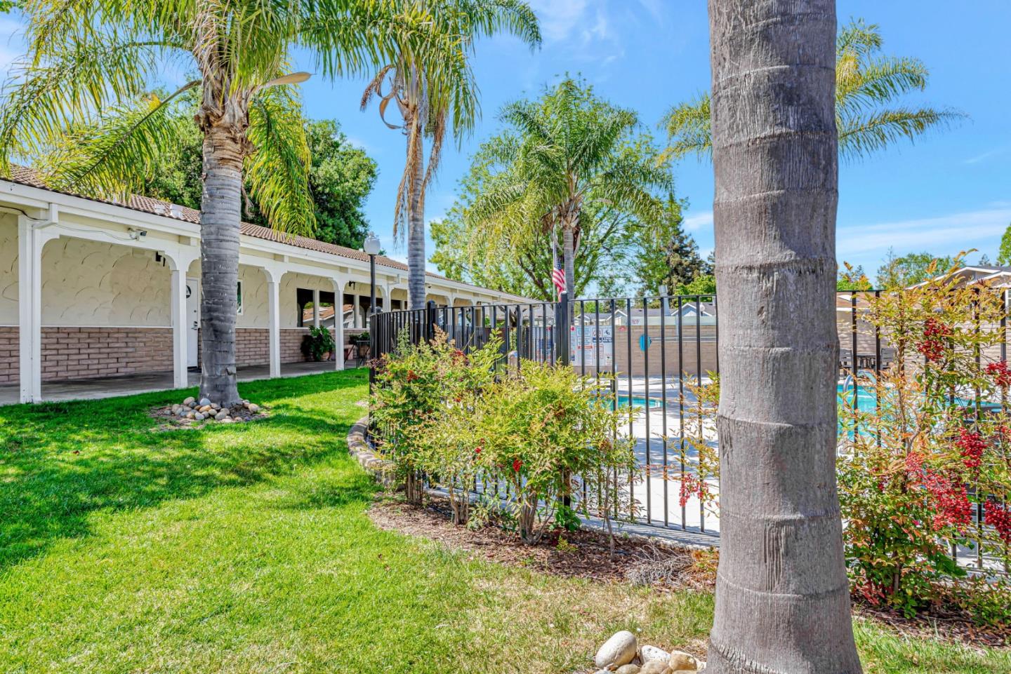 Detail Gallery Image 43 of 45 For 125 N Mary Ave #60,  Sunnyvale,  CA 94086 - 3 Beds | 2 Baths