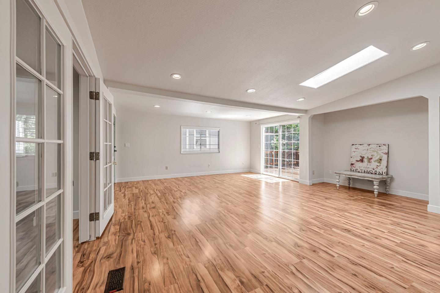 Detail Gallery Image 9 of 45 For 125 N Mary Ave #60,  Sunnyvale,  CA 94086 - 3 Beds | 2 Baths