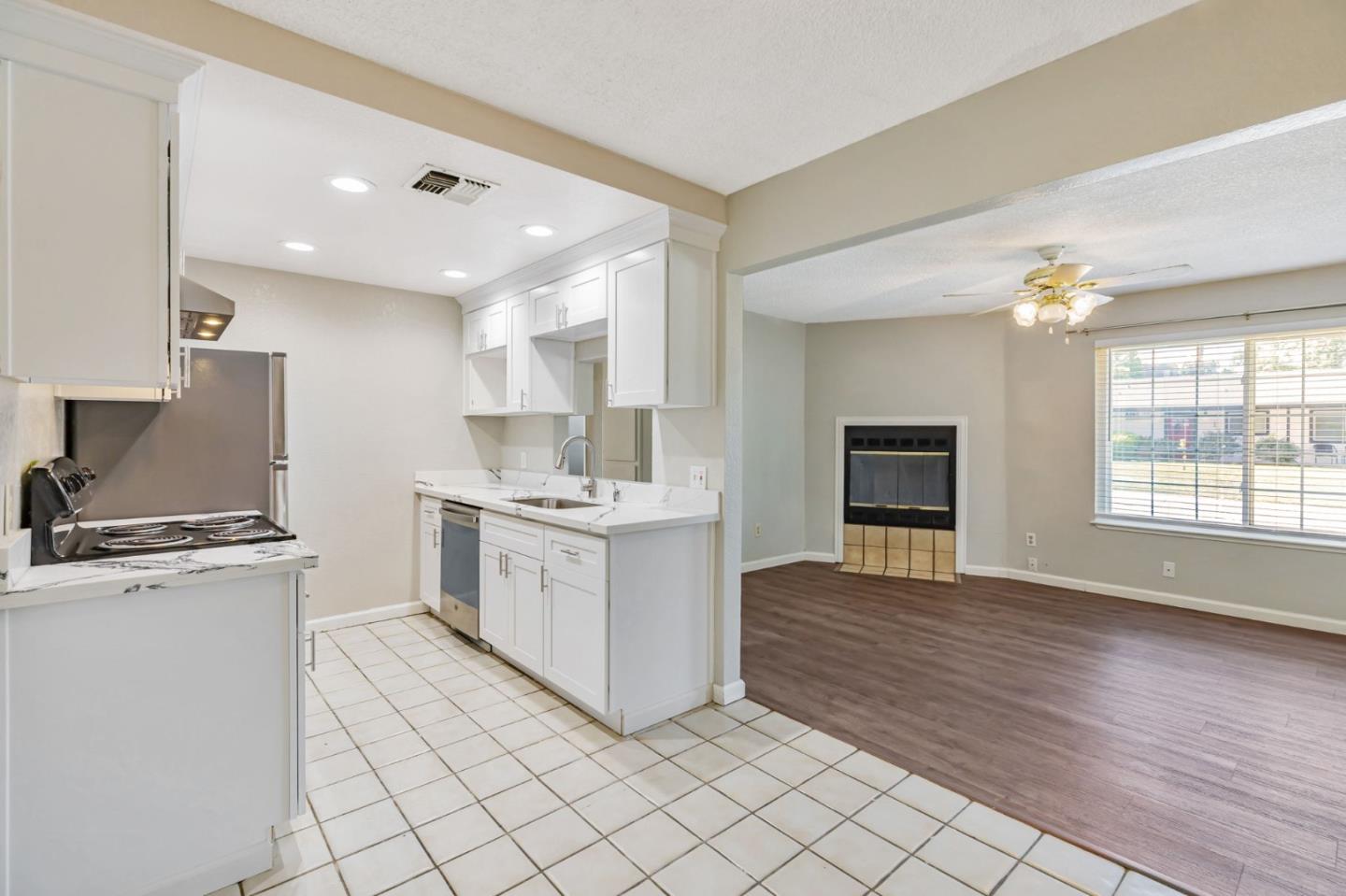Detail Gallery Image 23 of 37 For 3203 Luscutoff Ct, Sacramento,  CA 95820 - 2 Beds | 2 Baths