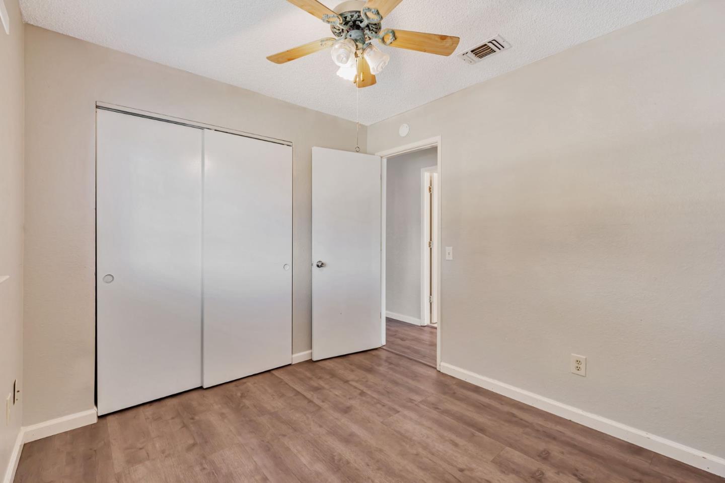 Detail Gallery Image 31 of 37 For 3203 Luscutoff Ct, Sacramento,  CA 95820 - 2 Beds | 2 Baths