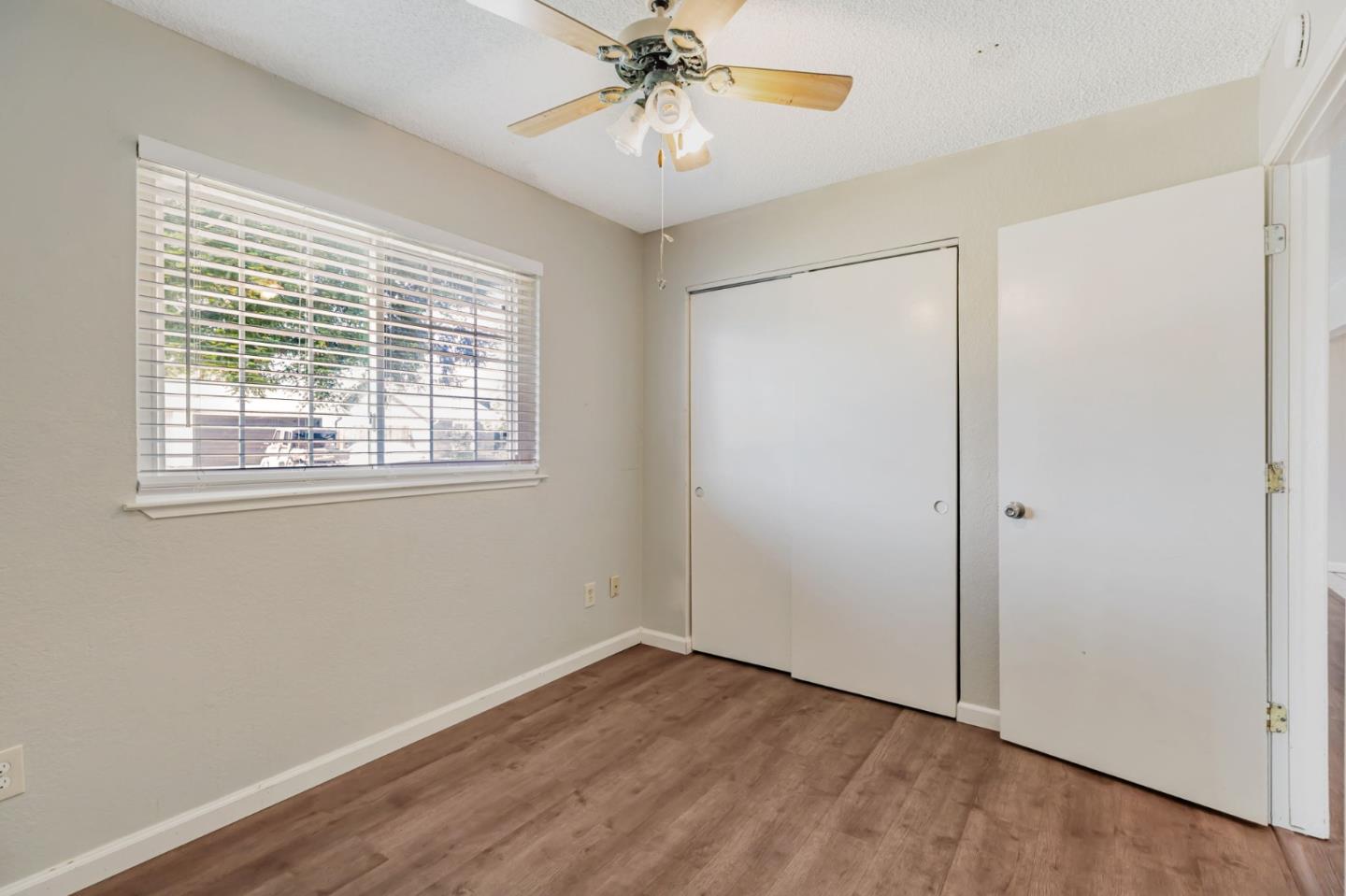 Detail Gallery Image 33 of 37 For 3203 Luscutoff Ct, Sacramento,  CA 95820 - 2 Beds | 2 Baths
