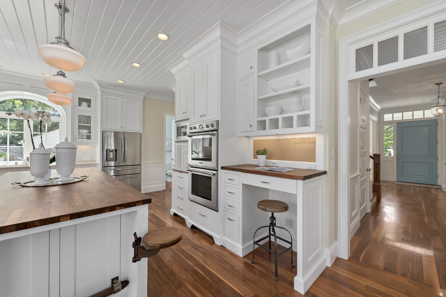 Detail Gallery Image 13 of 28 For 161 Primrose Way, Palo Alto,  CA 94303 - 5 Beds | 4/1 Baths