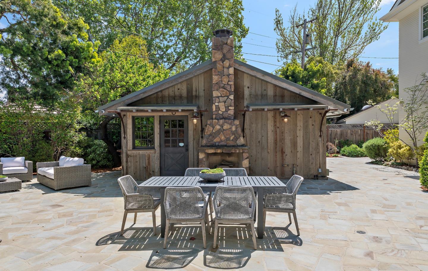 Detail Gallery Image 23 of 28 For 161 Primrose Way, Palo Alto,  CA 94303 - 5 Beds | 4/1 Baths