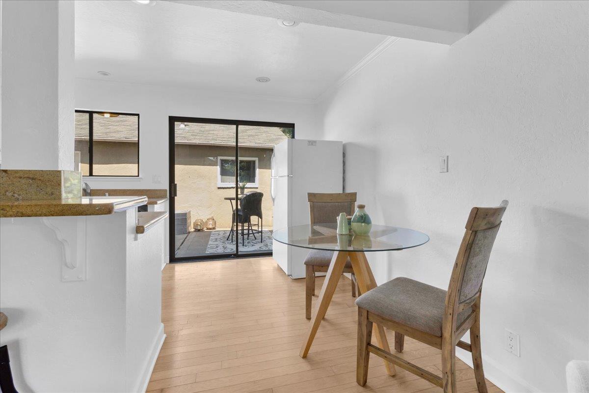 Detail Gallery Image 15 of 42 For 521 Wilkes Cir, Santa Cruz,  CA 95060 - 2 Beds | 1/1 Baths