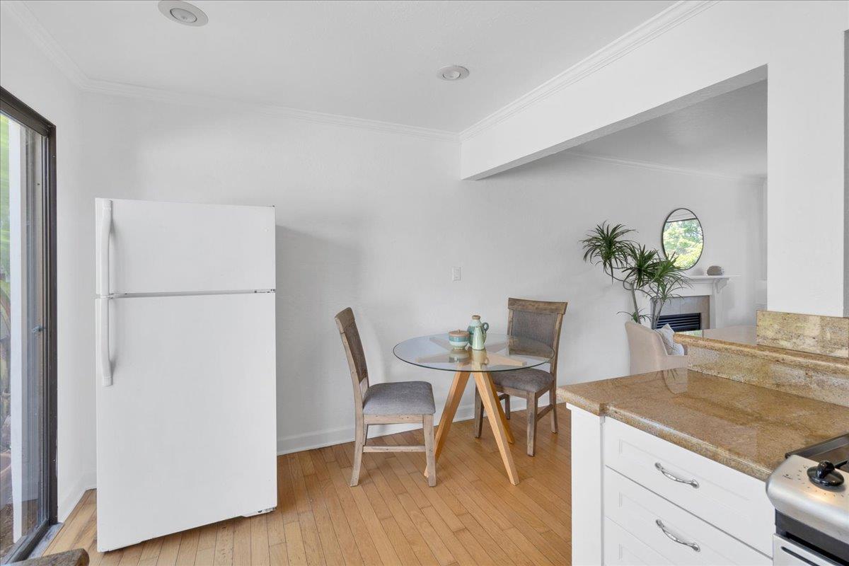 Detail Gallery Image 16 of 42 For 521 Wilkes Cir, Santa Cruz,  CA 95060 - 2 Beds | 1/1 Baths