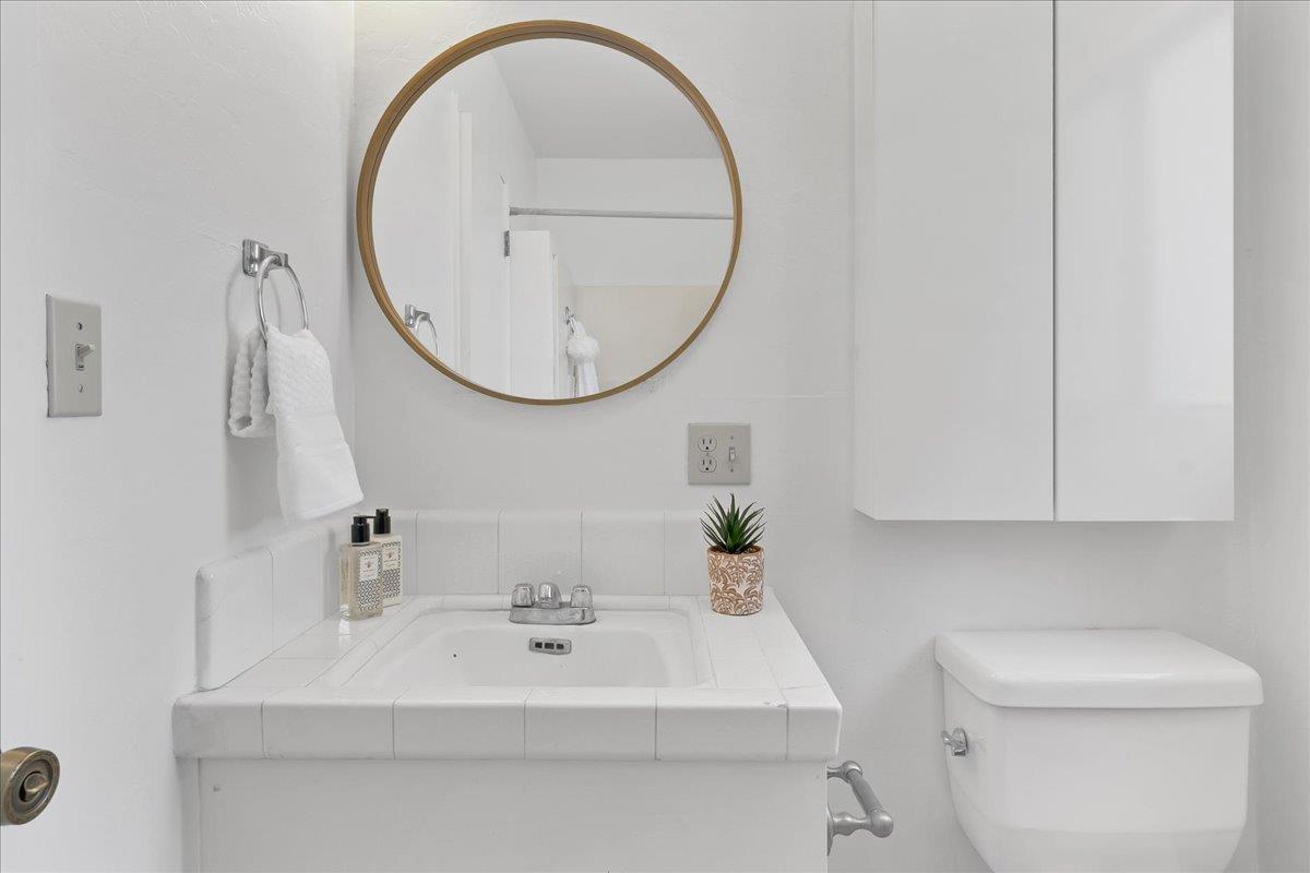 Detail Gallery Image 20 of 42 For 521 Wilkes Cir, Santa Cruz,  CA 95060 - 2 Beds | 1/1 Baths