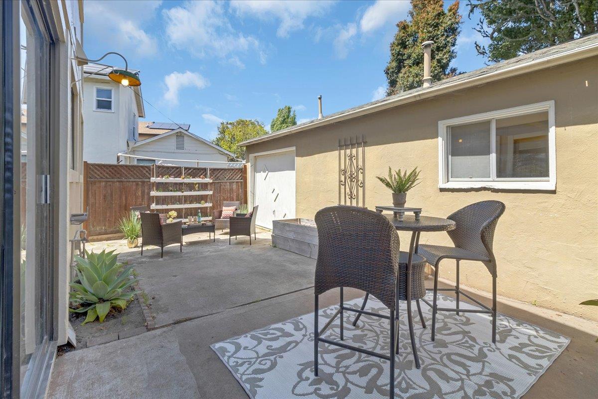Detail Gallery Image 29 of 42 For 521 Wilkes Cir, Santa Cruz,  CA 95060 - 2 Beds | 1/1 Baths