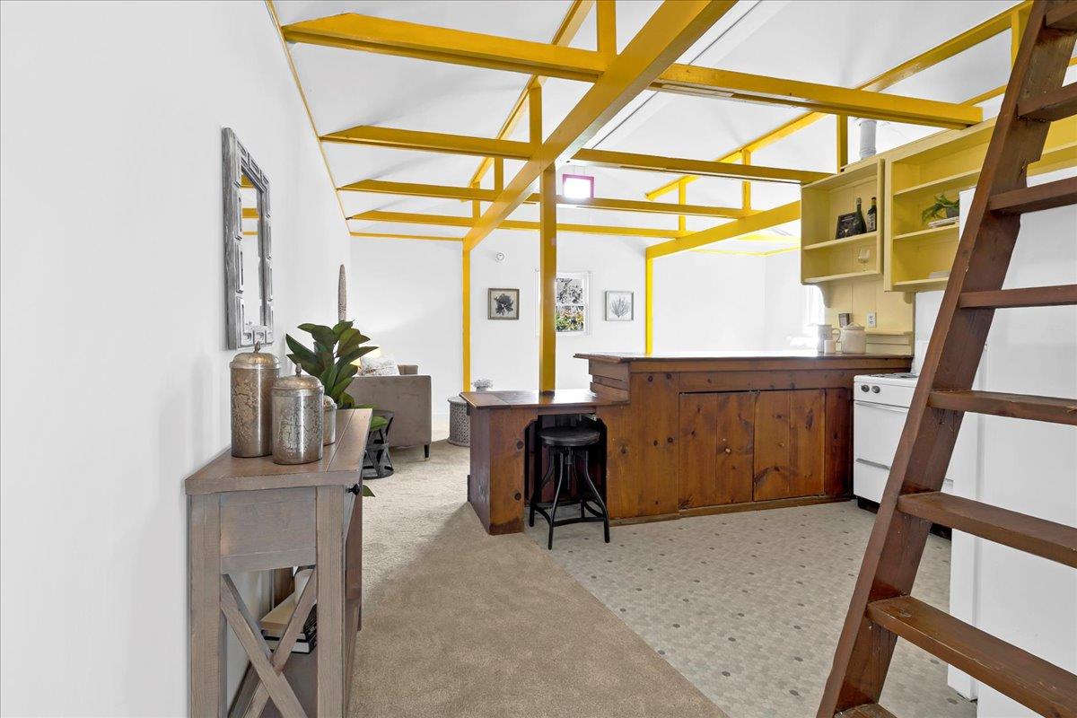 Detail Gallery Image 31 of 42 For 521 Wilkes Cir, Santa Cruz,  CA 95060 - 2 Beds | 1/1 Baths
