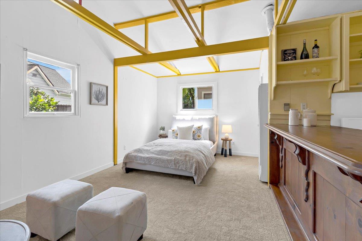 Detail Gallery Image 33 of 42 For 521 Wilkes Cir, Santa Cruz,  CA 95060 - 2 Beds | 1/1 Baths