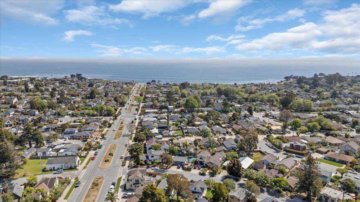 Detail Gallery Image 40 of 42 For 521 Wilkes Cir, Santa Cruz,  CA 95060 - 2 Beds | 1/1 Baths