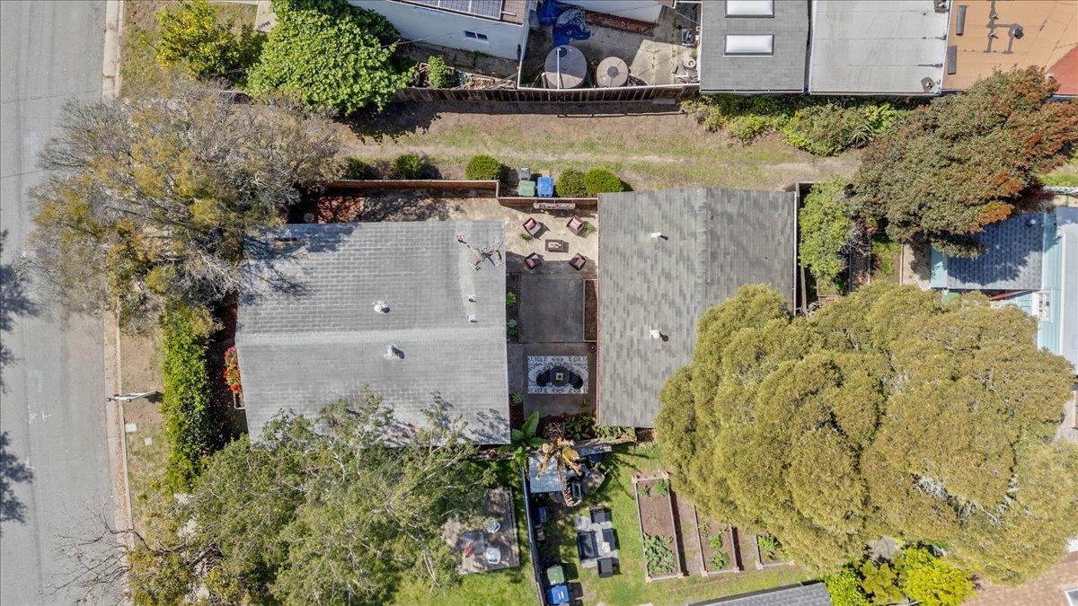 Detail Gallery Image 41 of 42 For 521 Wilkes Cir, Santa Cruz,  CA 95060 - 2 Beds | 1/1 Baths