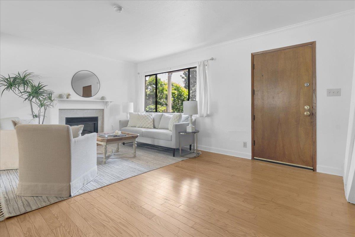 Detail Gallery Image 9 of 42 For 521 Wilkes Cir, Santa Cruz,  CA 95060 - 2 Beds | 1/1 Baths