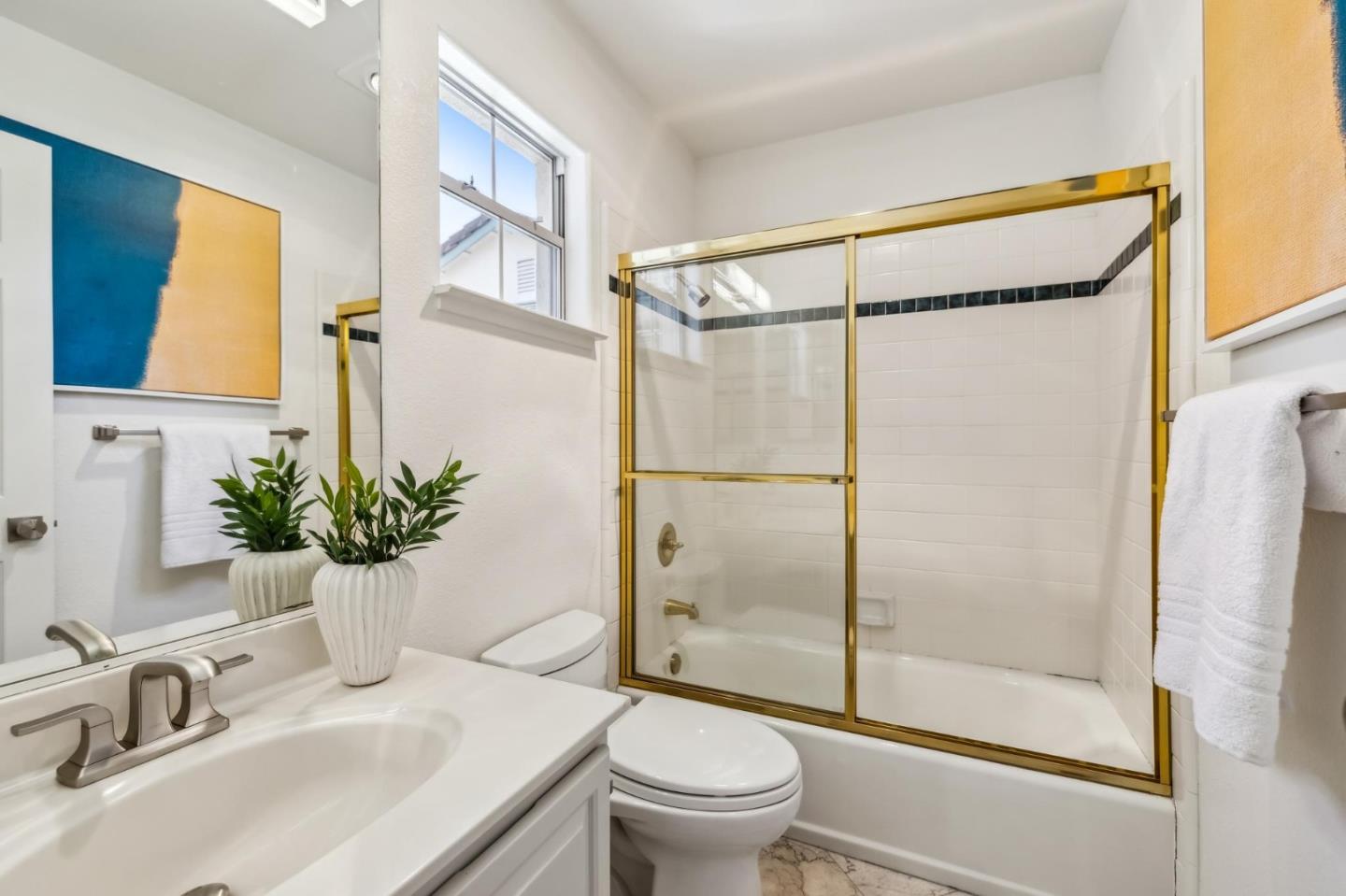 Detail Gallery Image 17 of 26 For 4173 El Camino Real #35,  Palo Alto,  CA 94306 - 3 Beds | 3/1 Baths