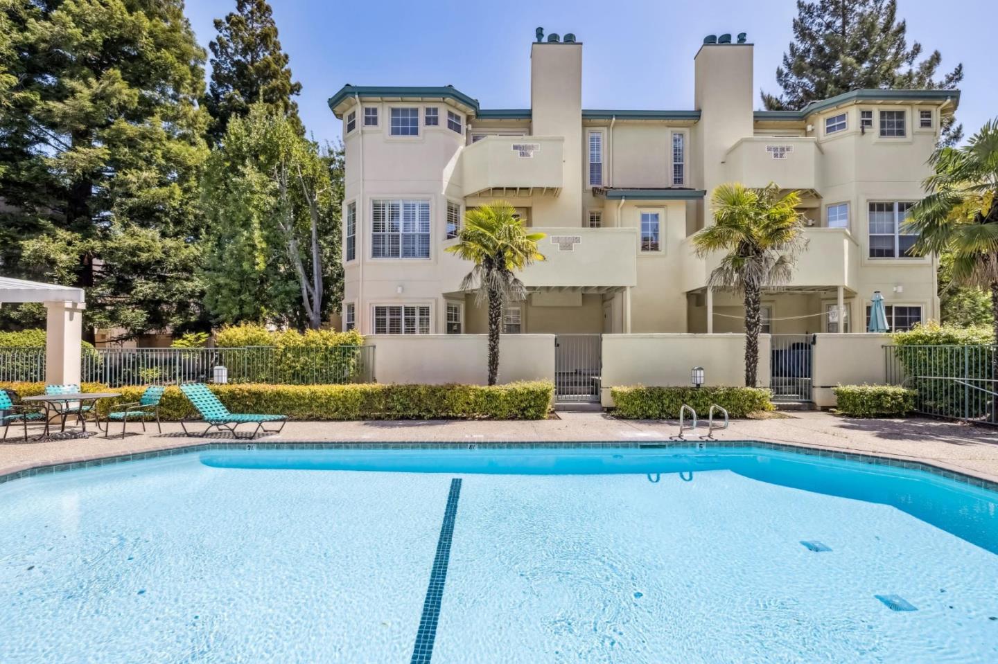 Detail Gallery Image 22 of 26 For 4173 El Camino Real #35,  Palo Alto,  CA 94306 - 3 Beds | 3/1 Baths