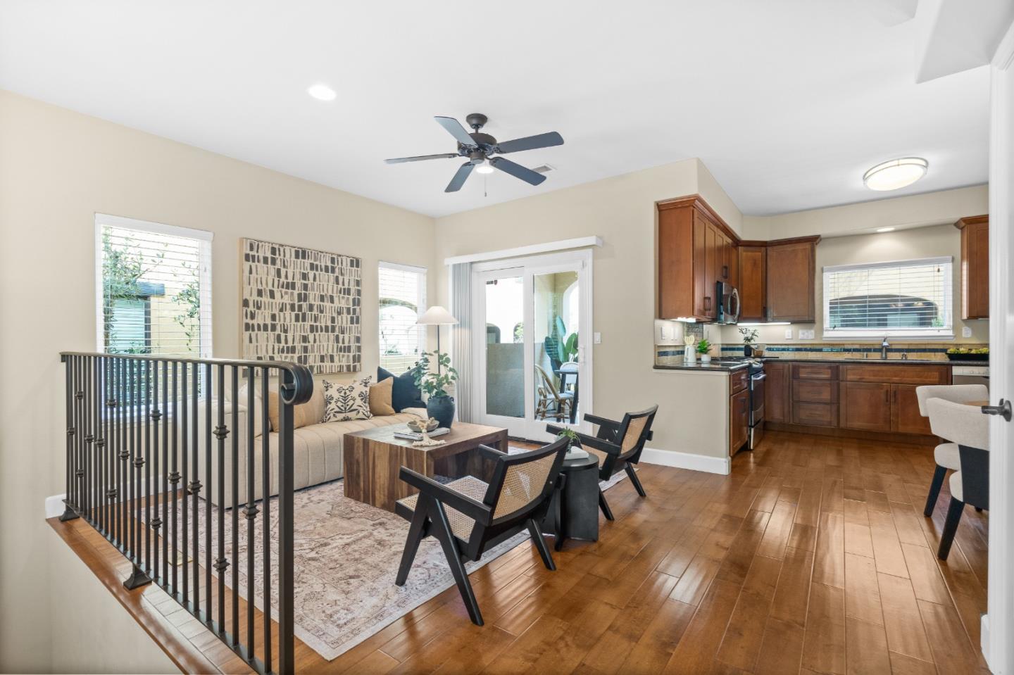 Detail Gallery Image 6 of 53 For 427 Willow Glen Way, San Jose,  CA 95125 - 3 Beds | 2/1 Baths