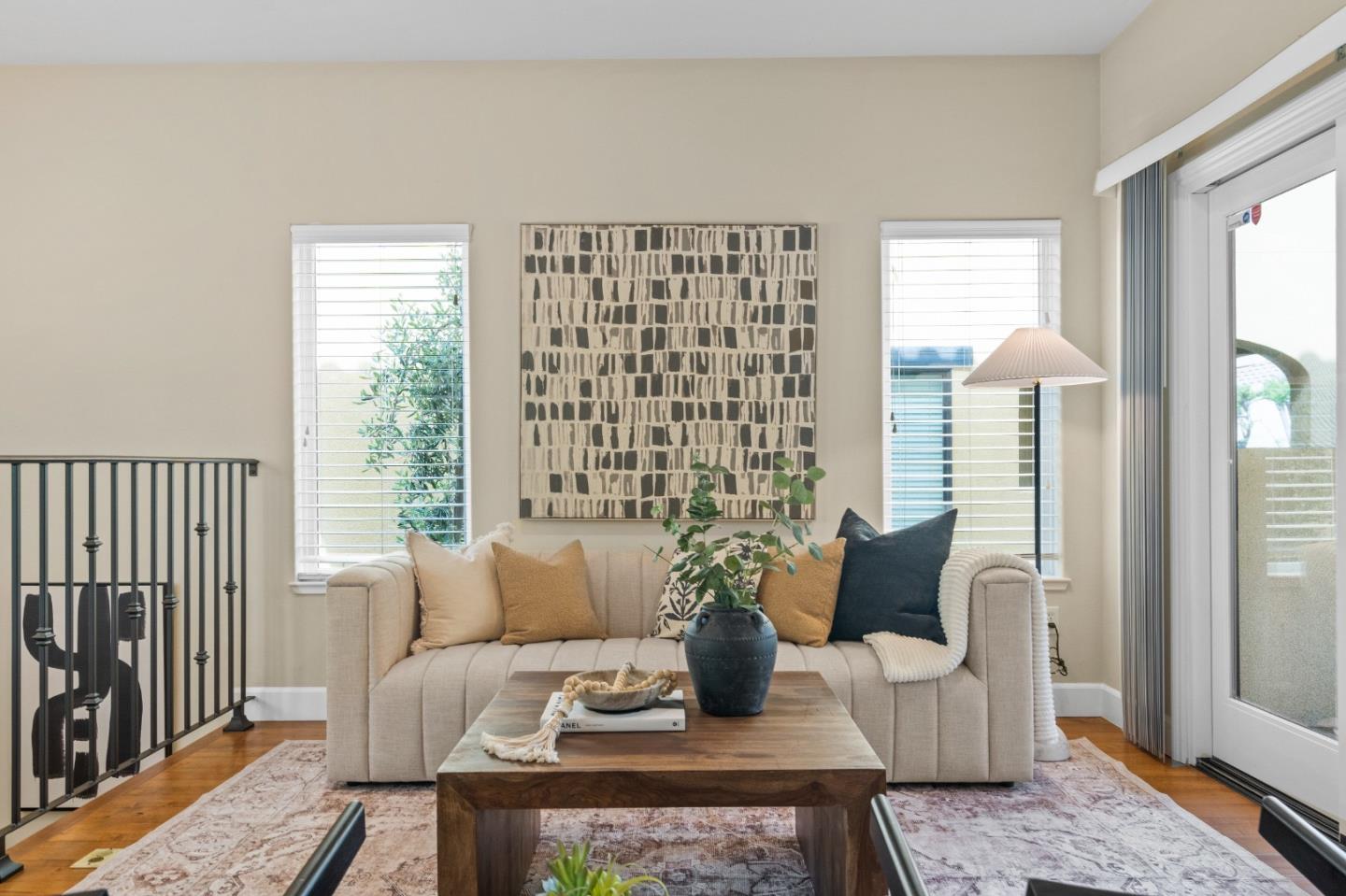 Detail Gallery Image 8 of 53 For 427 Willow Glen Way, San Jose,  CA 95125 - 3 Beds | 2/1 Baths