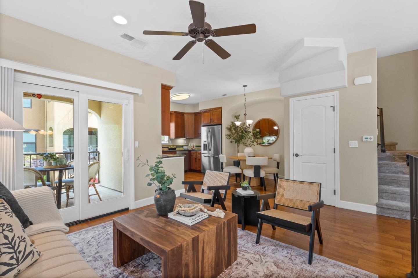 Detail Gallery Image 9 of 53 For 427 Willow Glen Way, San Jose,  CA 95125 - 3 Beds | 2/1 Baths