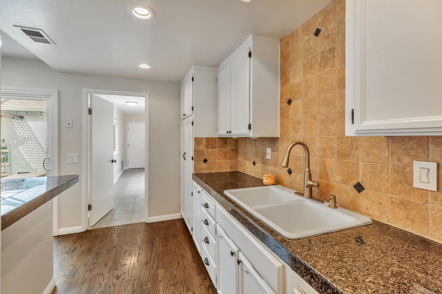 Detail Gallery Image 17 of 55 For 15173 Yosemite Way, Morgan Hill,  CA 95037 - 2 Beds | 2 Baths