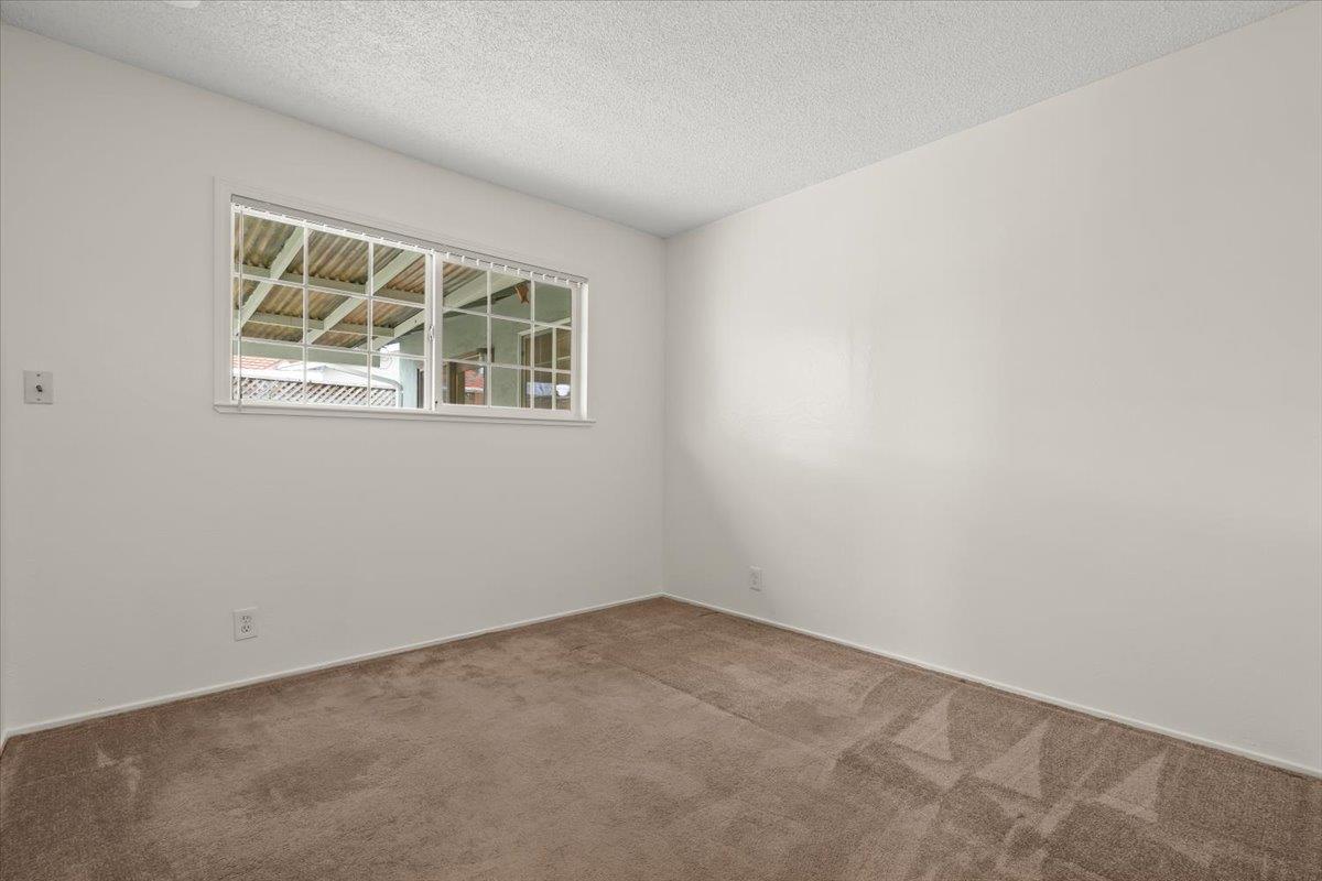 Detail Gallery Image 10 of 19 For 595 Yurok Cir, San Jose,  CA 95123 - 3 Beds | 2 Baths