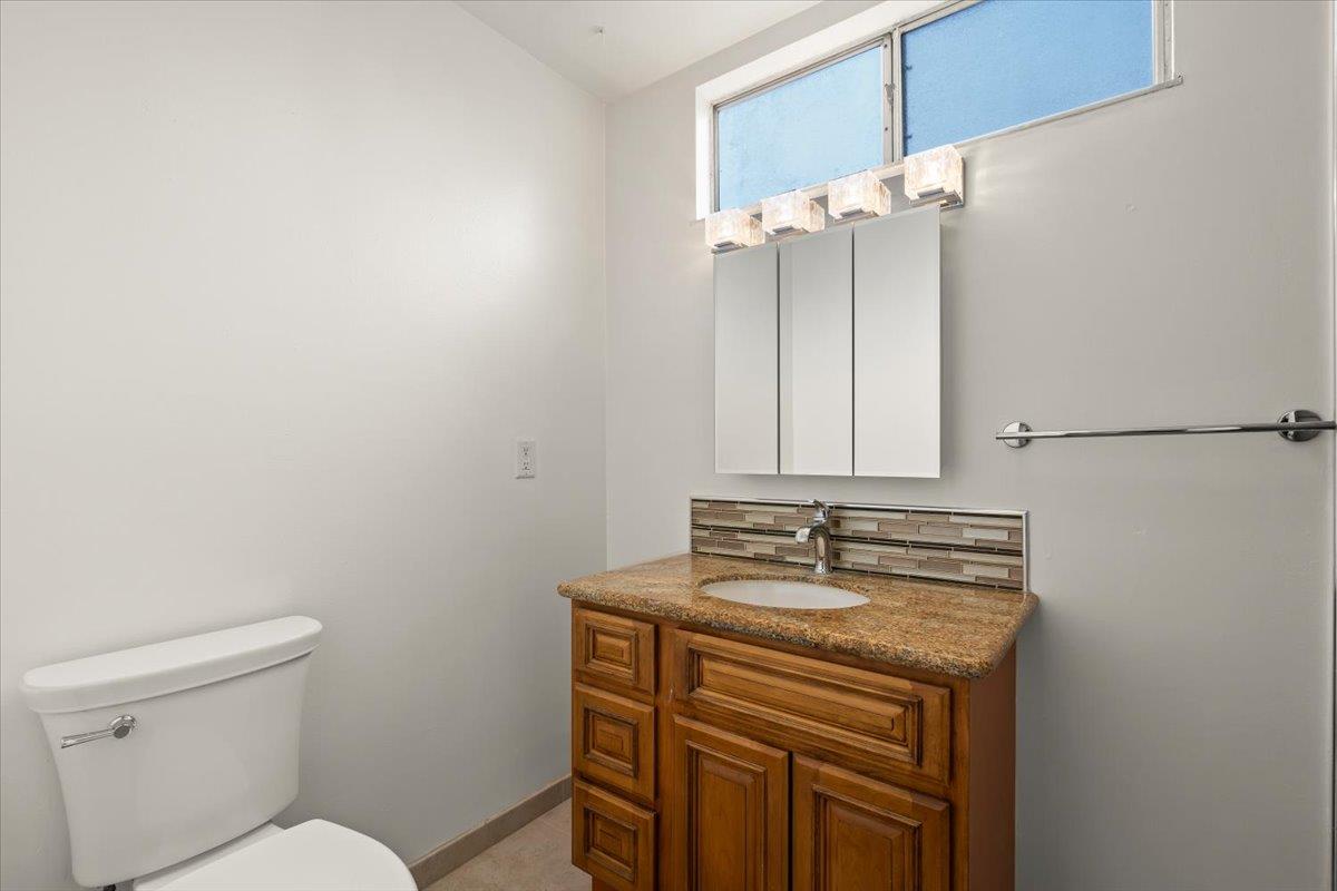 Detail Gallery Image 12 of 19 For 595 Yurok Cir, San Jose,  CA 95123 - 3 Beds | 2 Baths