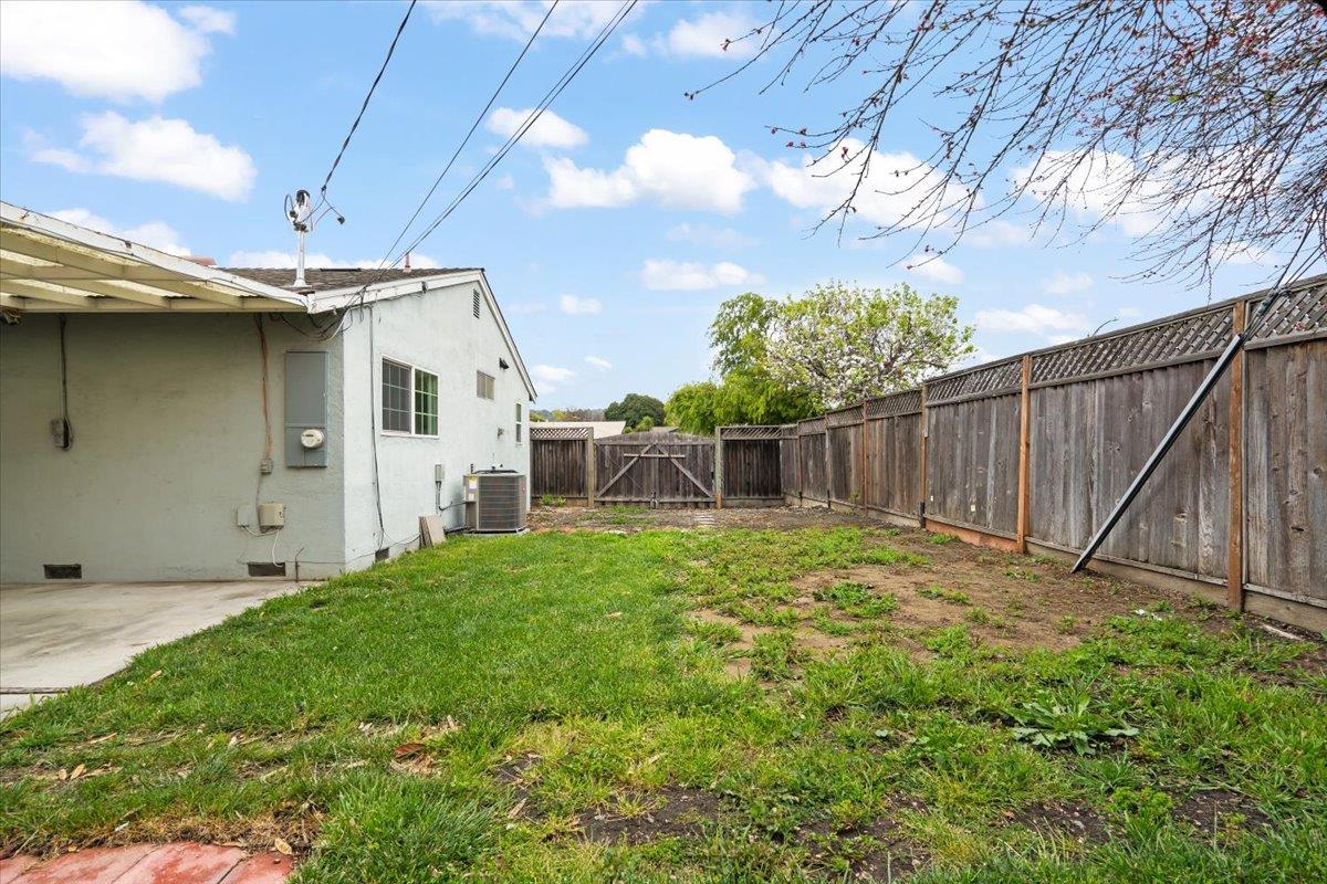 Detail Gallery Image 18 of 19 For 595 Yurok Cir, San Jose,  CA 95123 - 3 Beds | 2 Baths