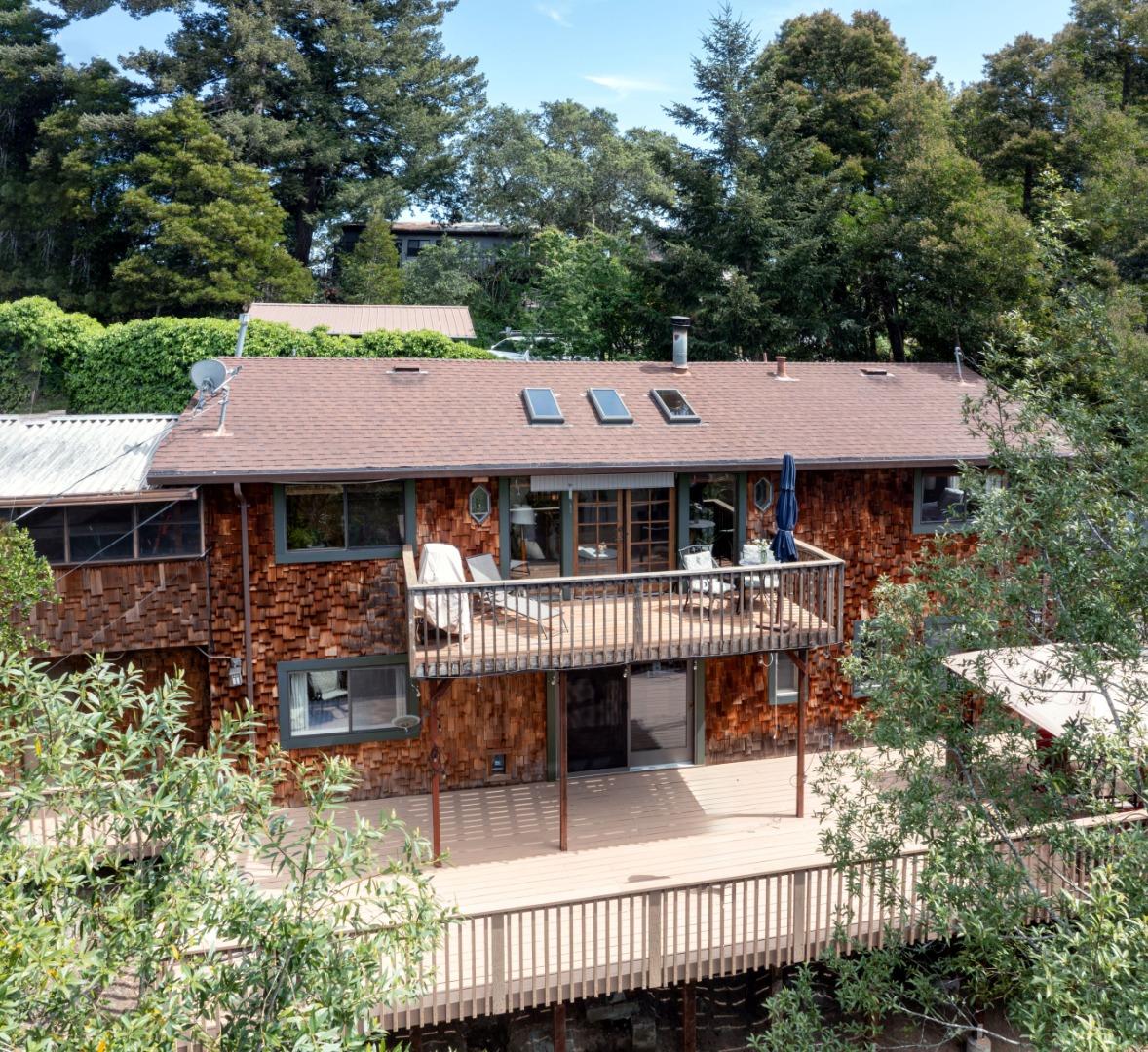 Detail Gallery Image 1 of 41 For 646 Blue Ridge Dr, Boulder Creek,  CA 95006 - 3 Beds | 2 Baths