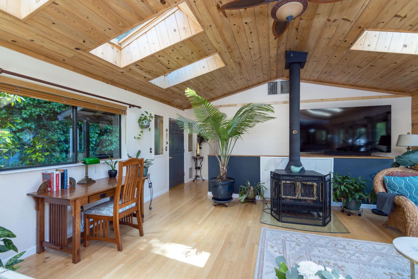 Detail Gallery Image 4 of 41 For 646 Blue Ridge Dr, Boulder Creek,  CA 95006 - 3 Beds | 2 Baths
