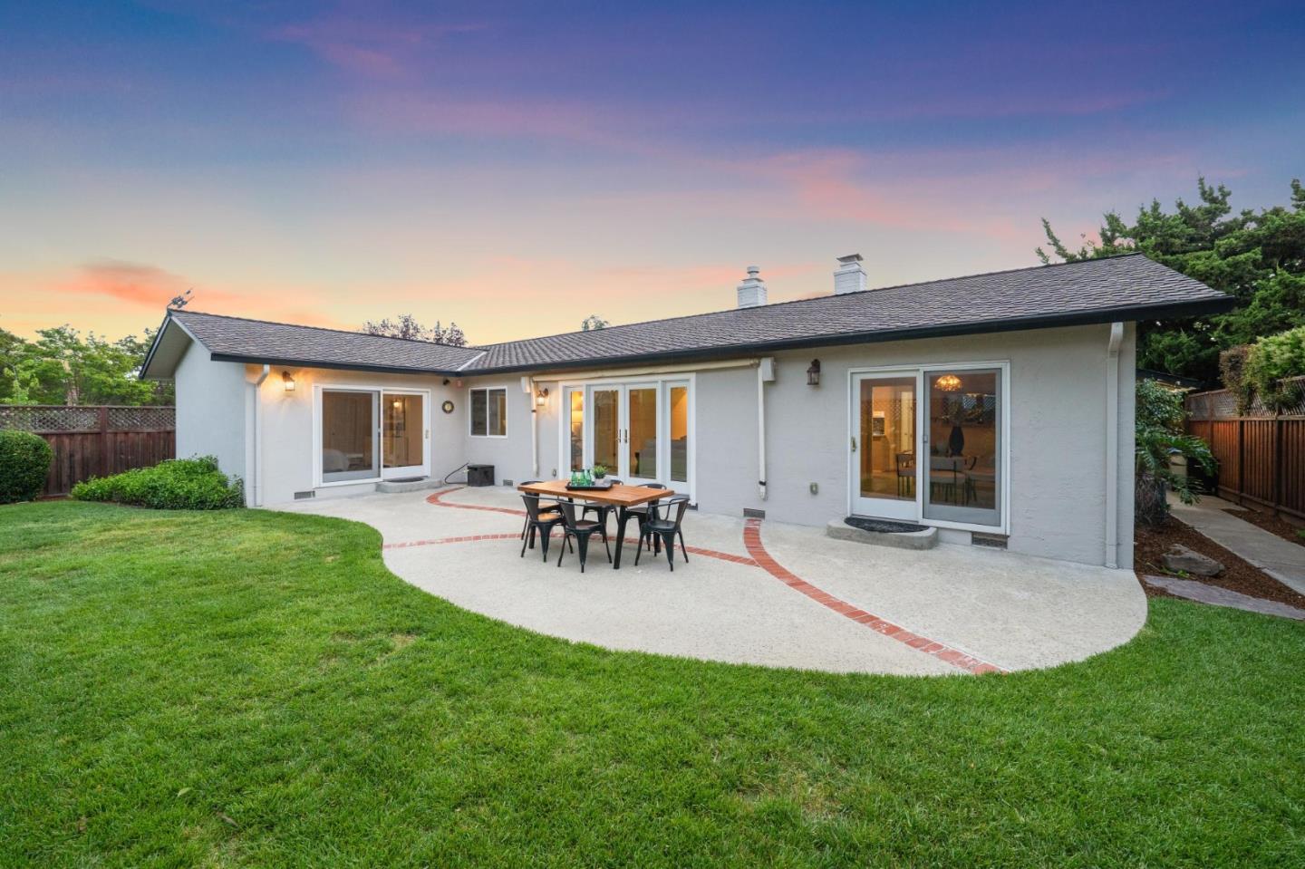 Detail Gallery Image 25 of 31 For 2290 Westmoreland Dr, San Jose,  CA 95124 - 4 Beds | 2/1 Baths