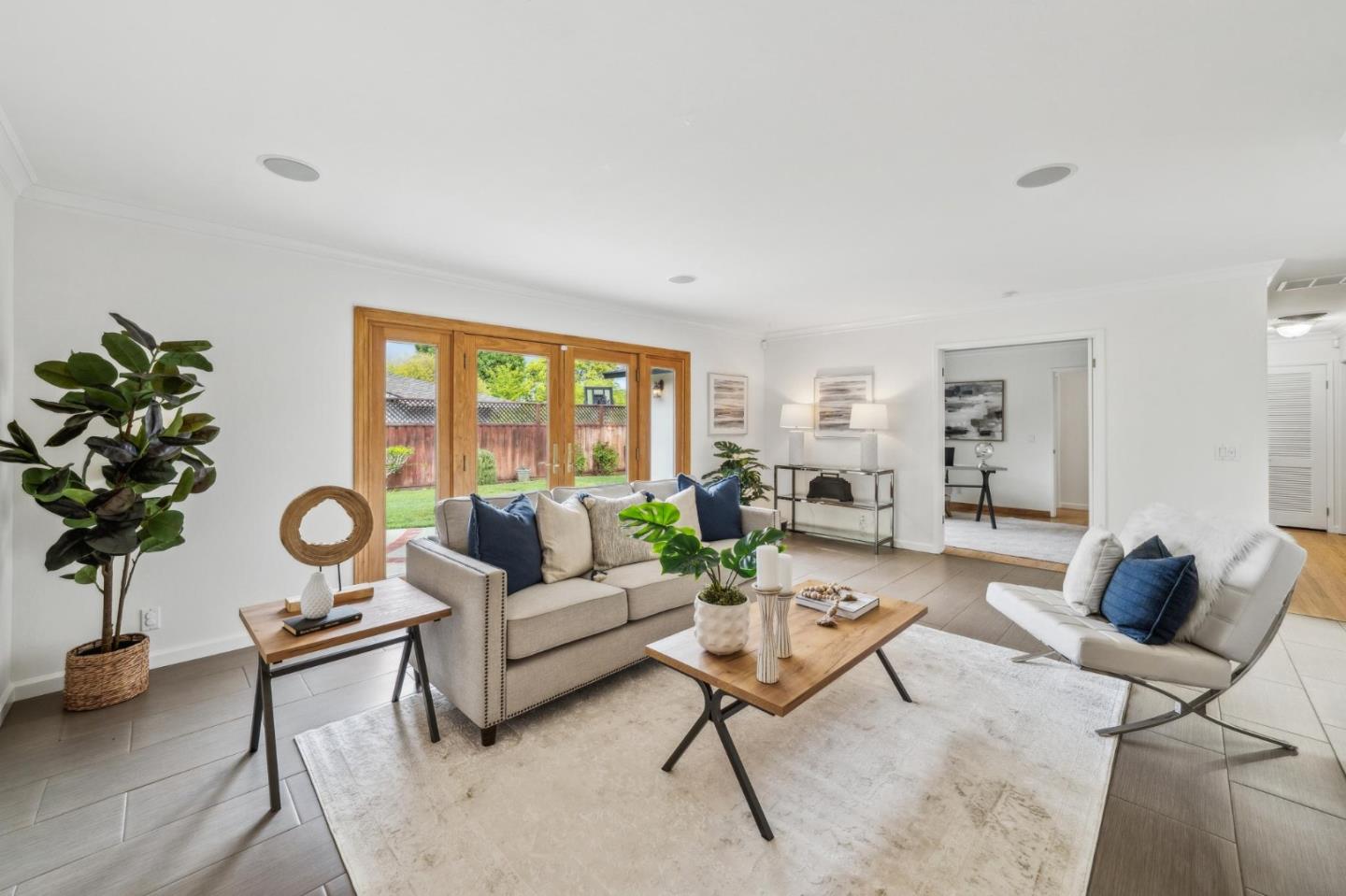 Detail Gallery Image 8 of 31 For 2290 Westmoreland Dr, San Jose,  CA 95124 - 4 Beds | 2/1 Baths